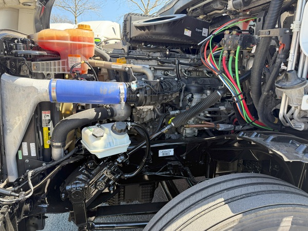 FREIGHTLINER CASCADIA 126SLP 2023