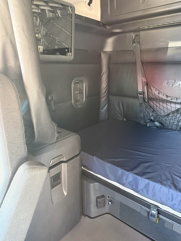 FREIGHTLINER CASCADIA 126SLP 2023