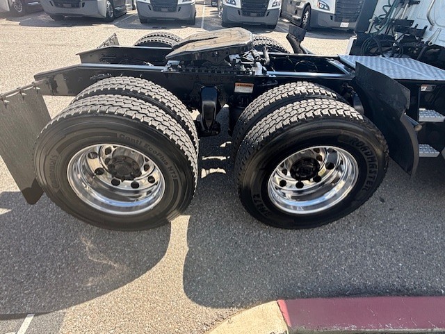 2020 FREIGHTLINER CASCADIA 125SLP - image 8