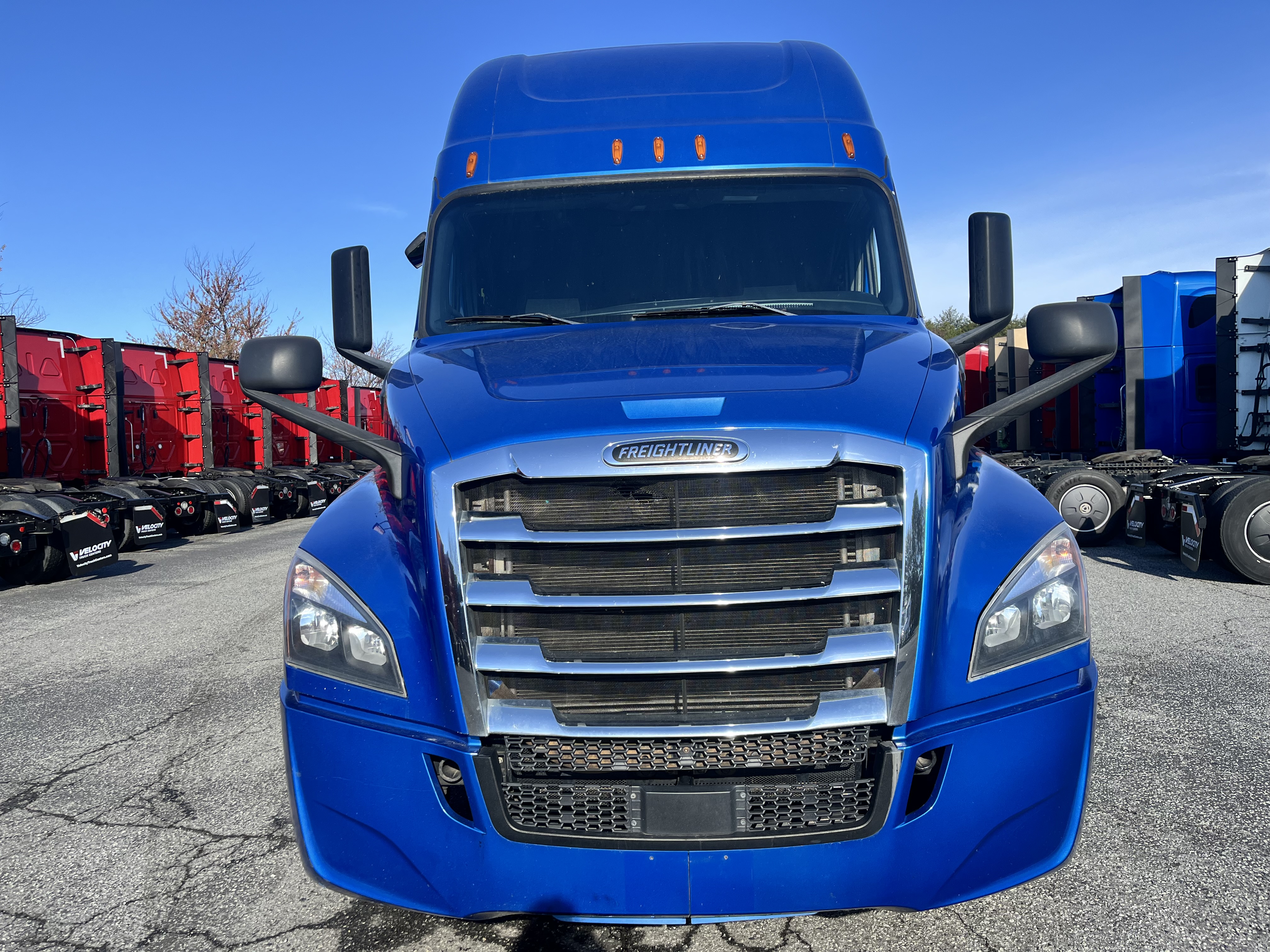2020 FREIGHTLINER CASCADIA 126SLP - image 8