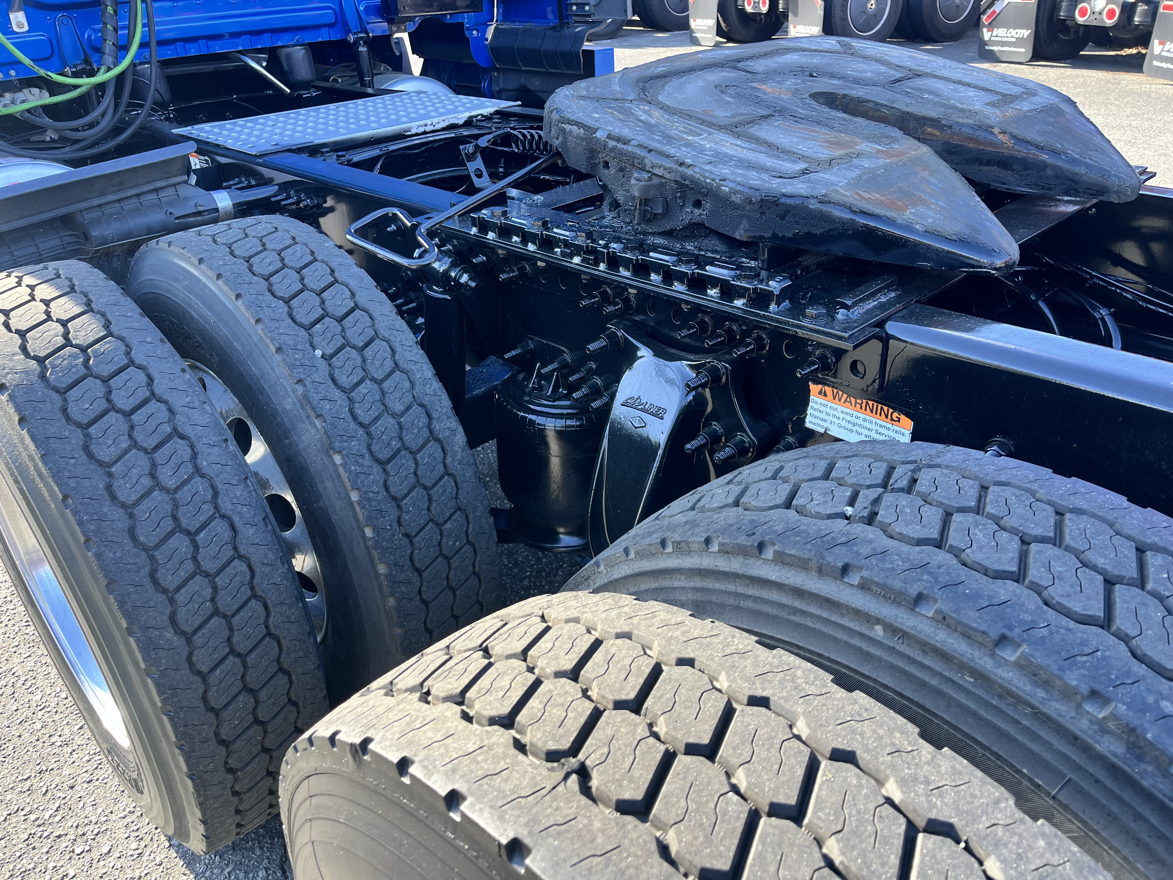 2020 FREIGHTLINER CASCADIA 126SLP - image 3