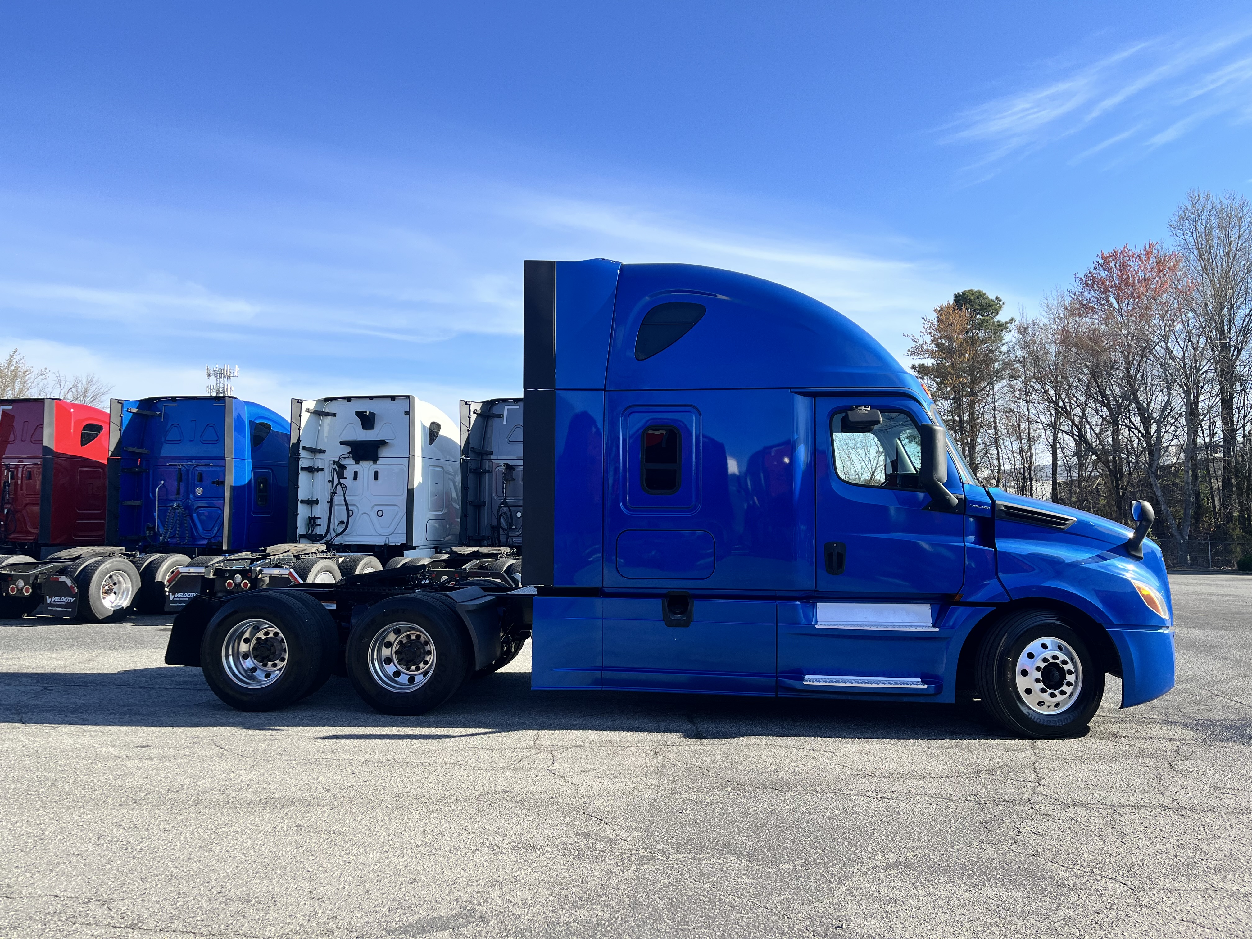 2020 FREIGHTLINER CASCADIA 126SLP - image 6