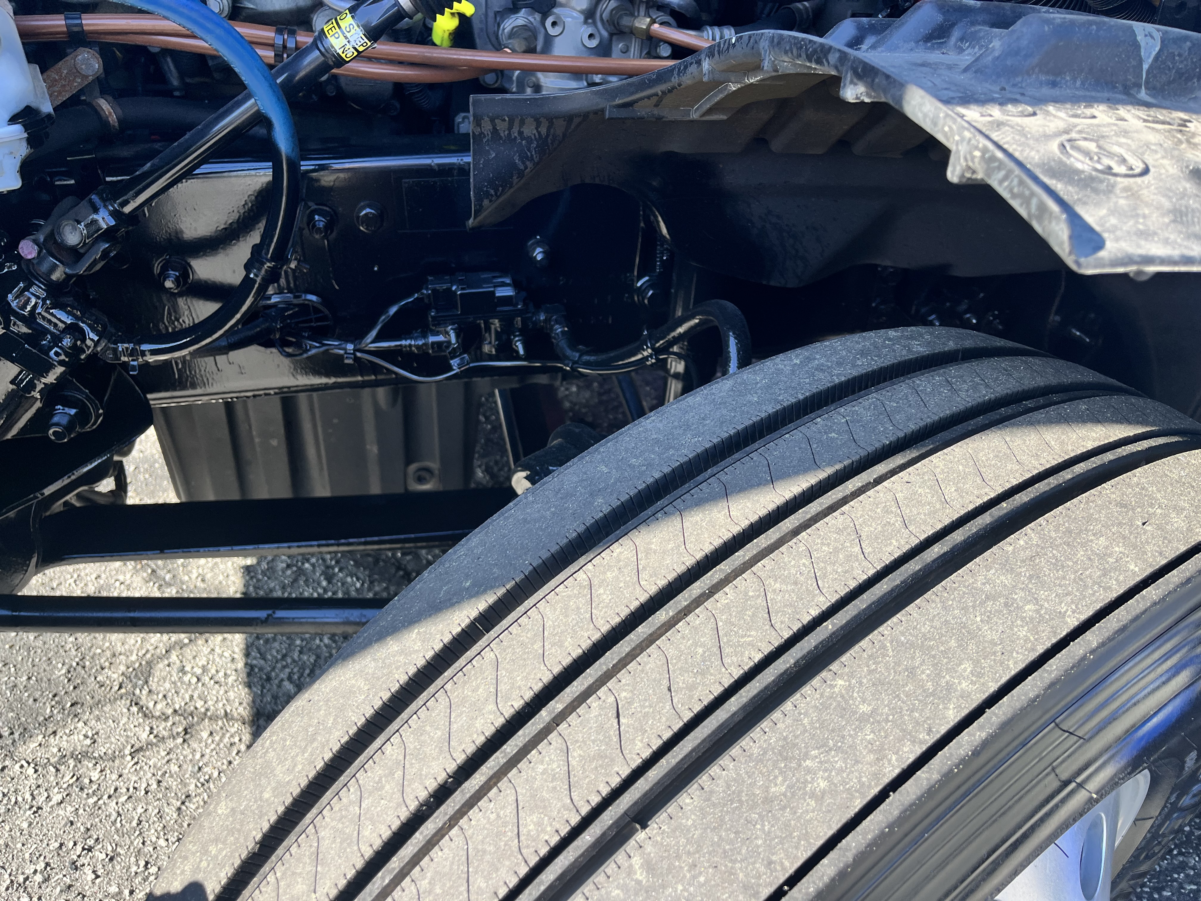 2020 FREIGHTLINER CASCADIA 126SLP - image 13