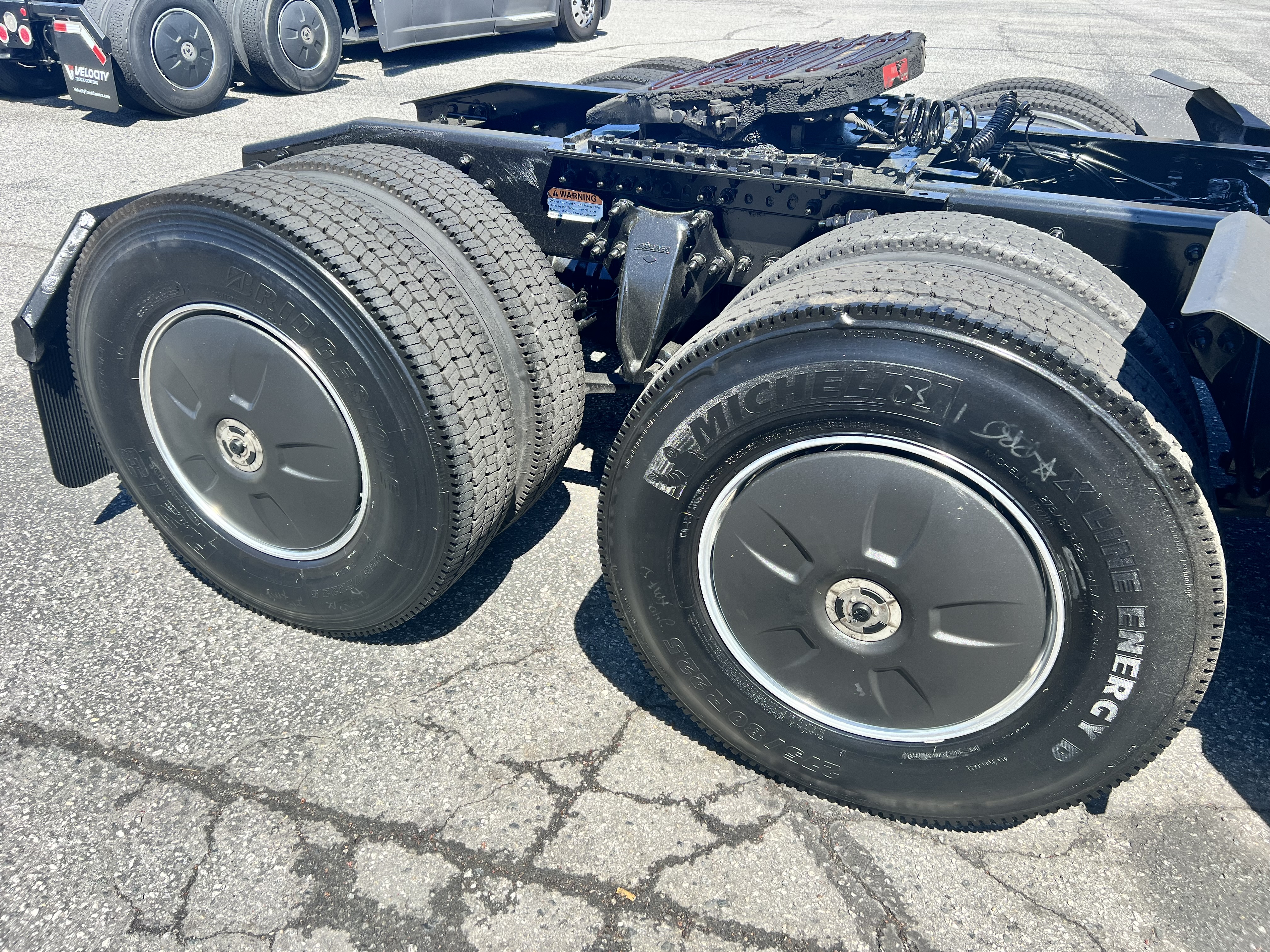 2021 FREIGHTLINER CASCADIA 126SLP - image 4