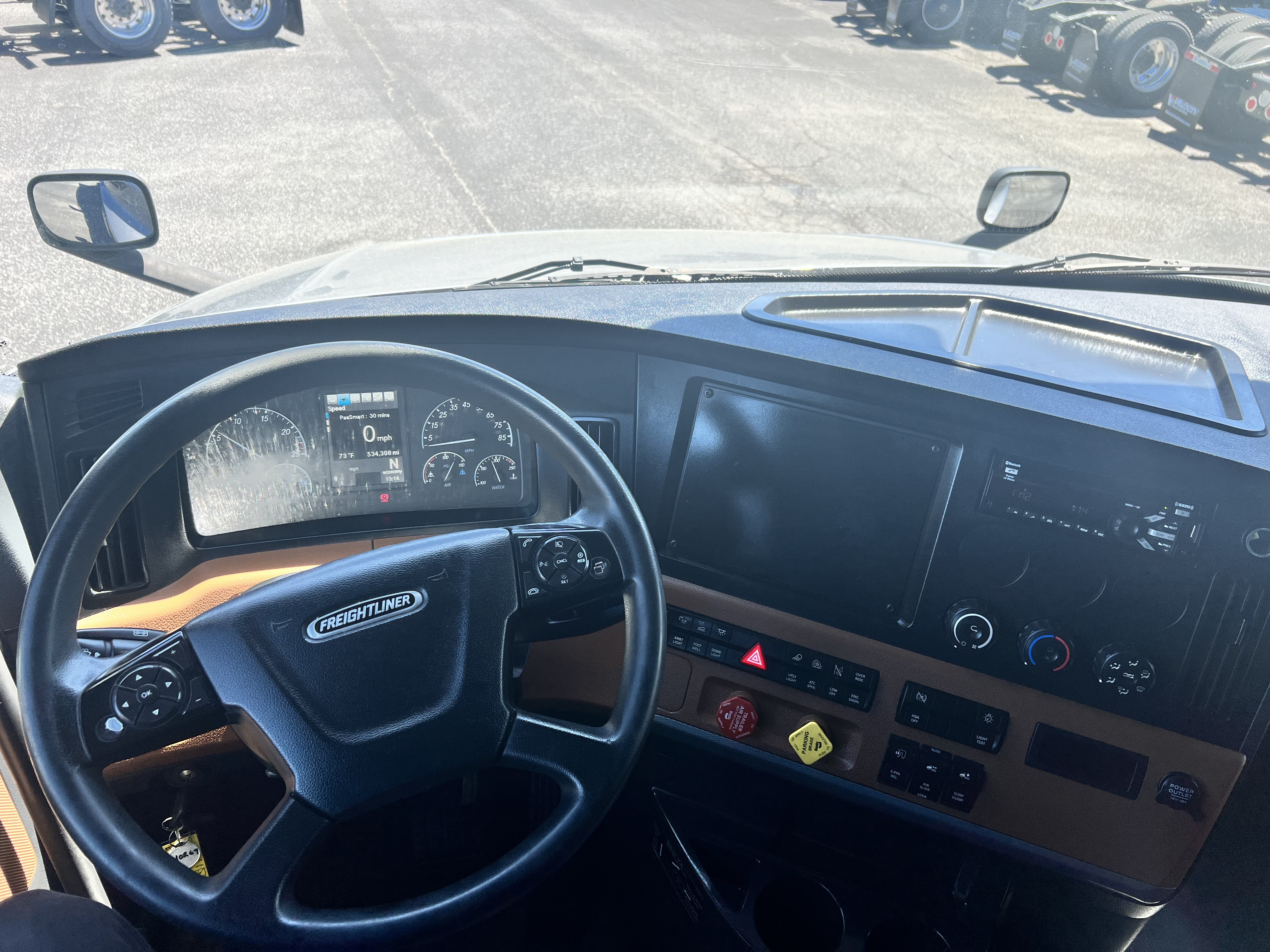 2021 FREIGHTLINER CASCADIA 126SLP - image 16