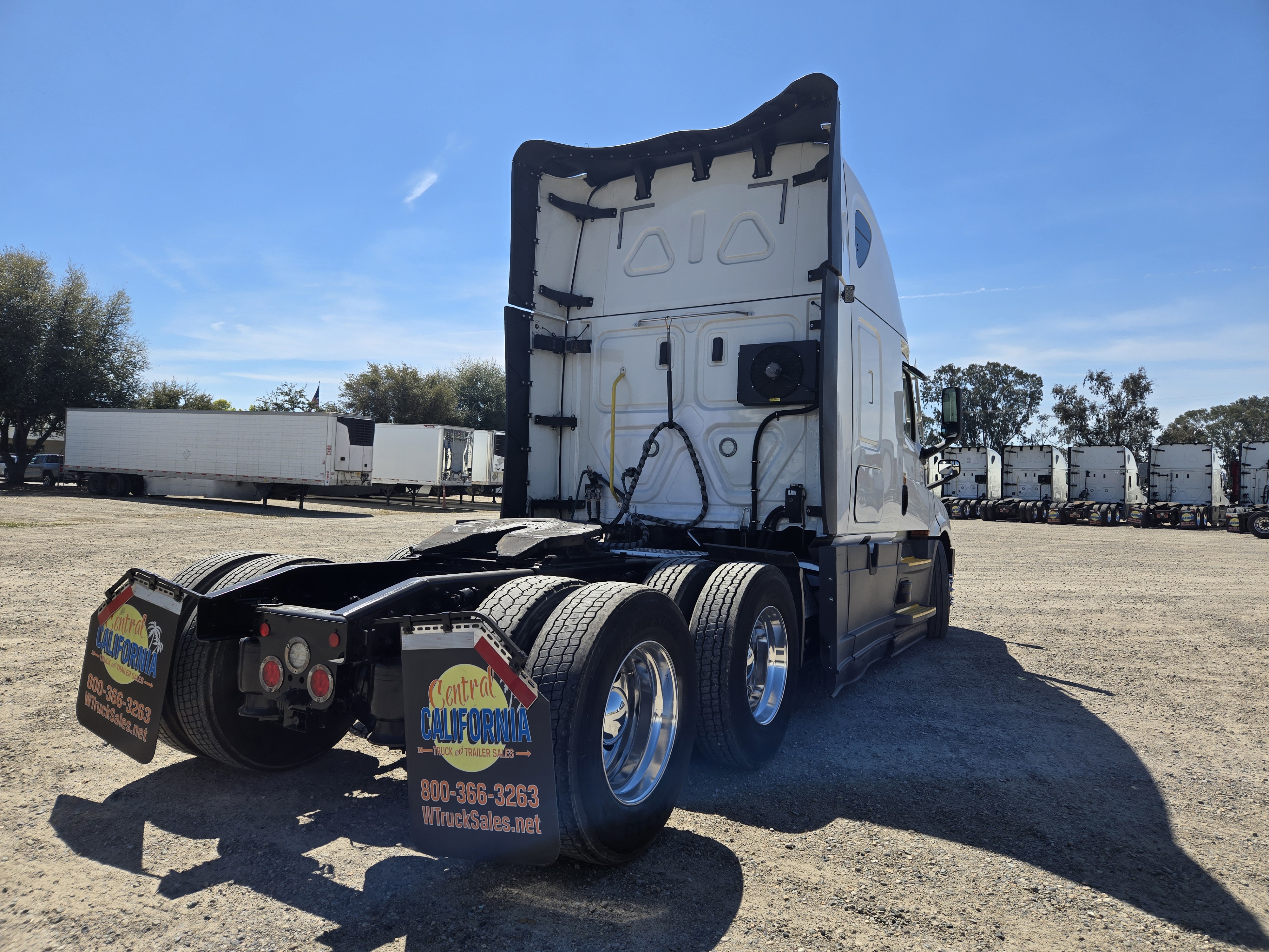2021 FREIGHTLINER CASCADIA 126SLP - image 6