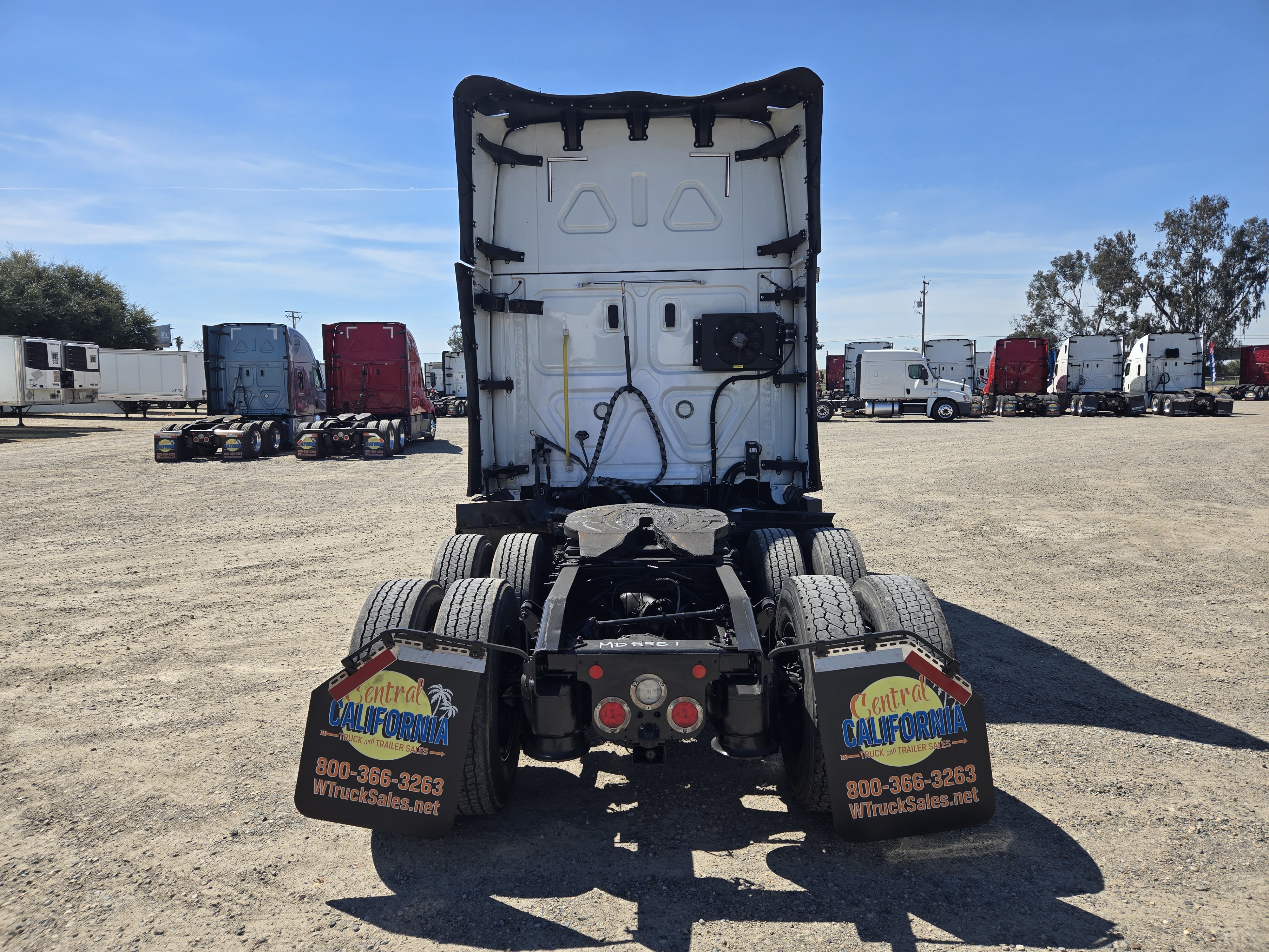 2021 FREIGHTLINER CASCADIA 126SLP - image 5