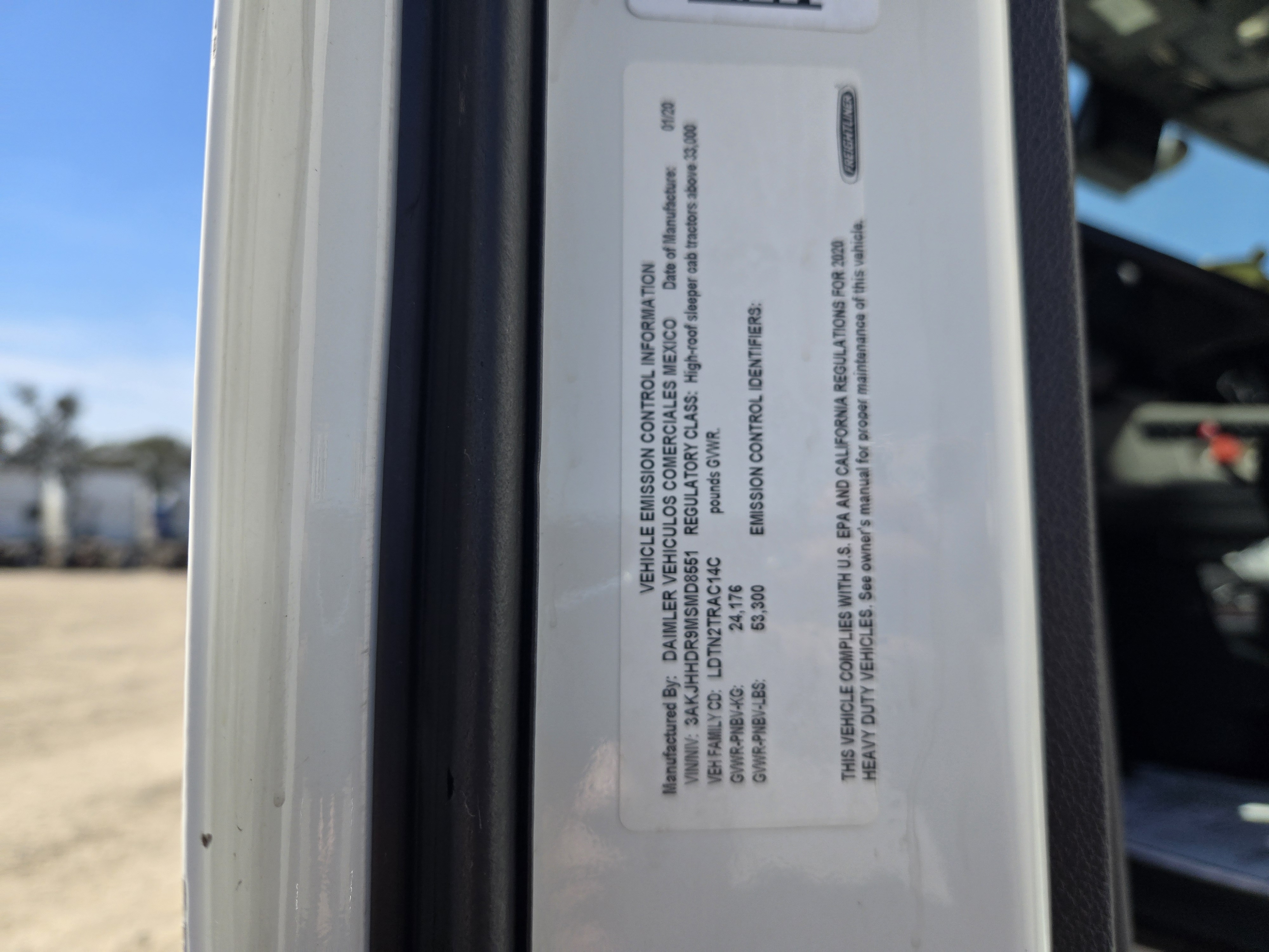 2021 FREIGHTLINER CASCADIA 126SLP - image 19