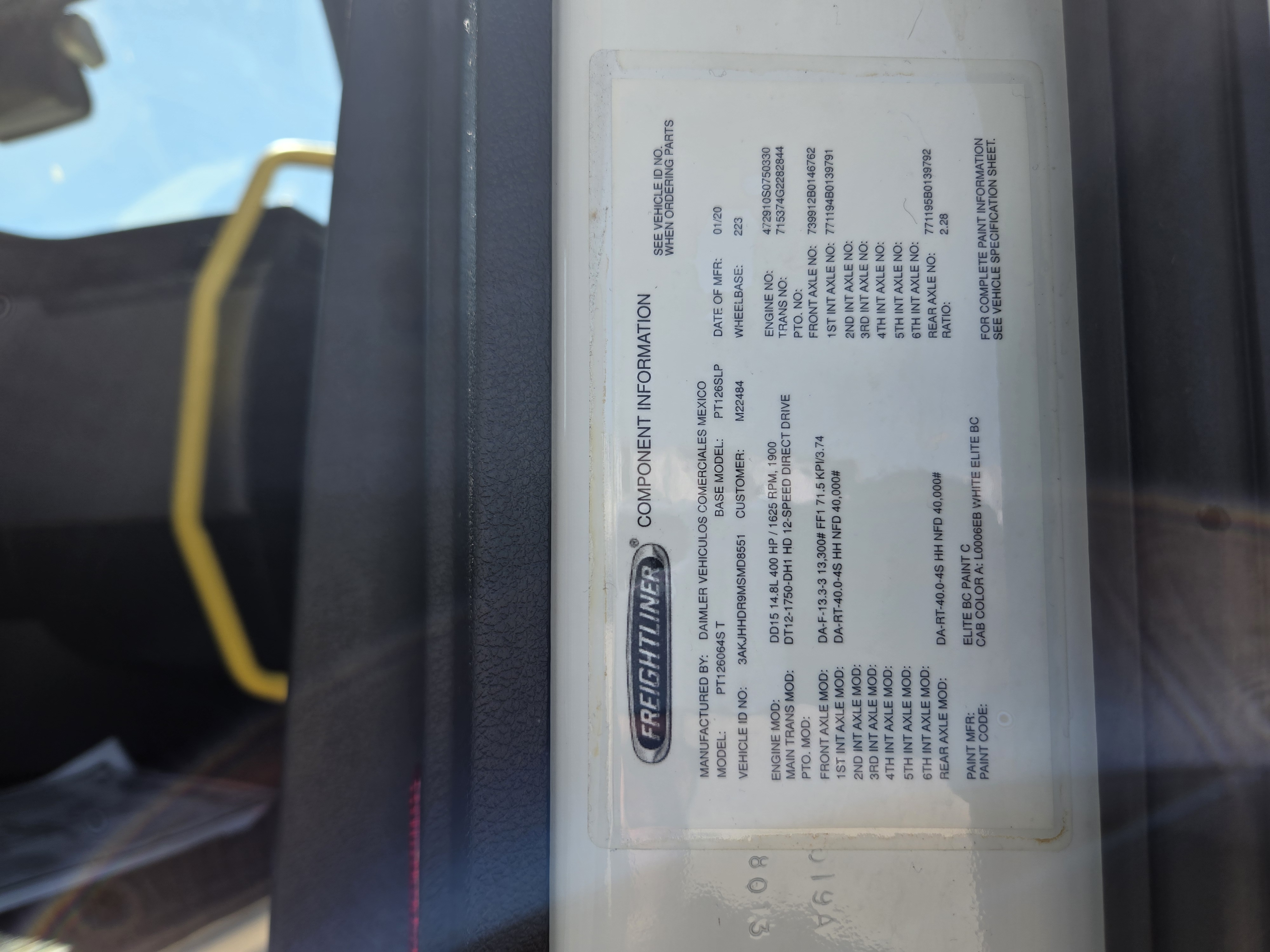 2021 FREIGHTLINER CASCADIA 126SLP - image 20