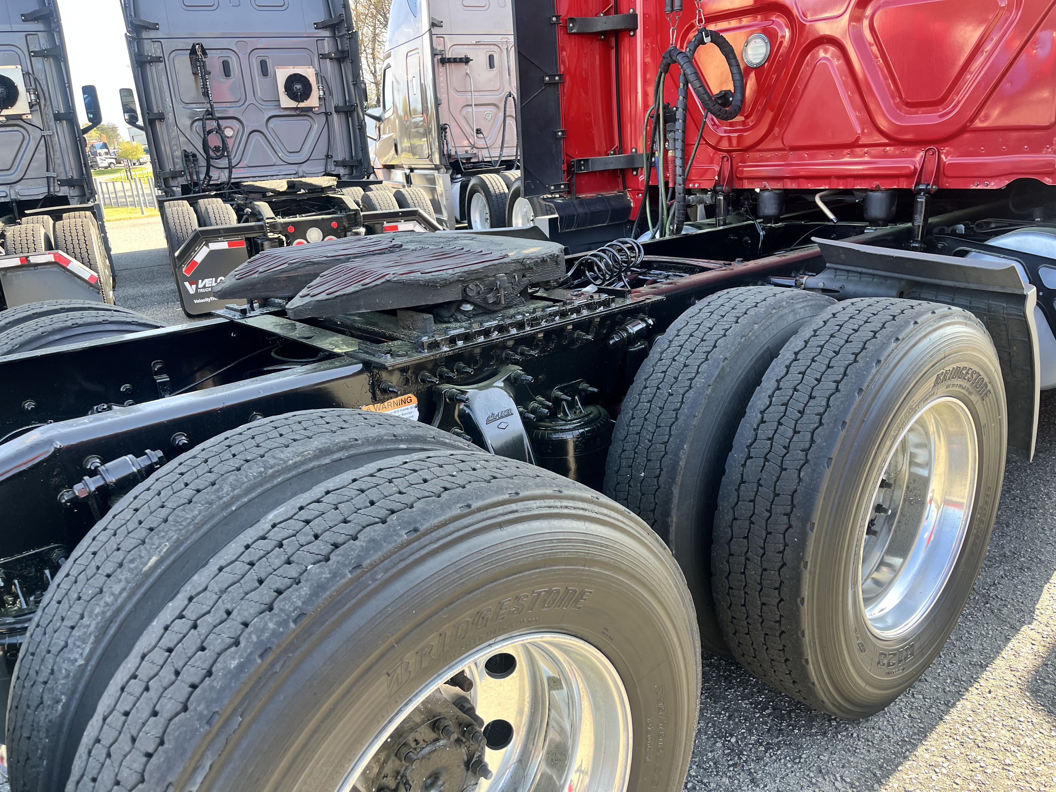 2021 FREIGHTLINER CASCADIA 126SLP - image 5