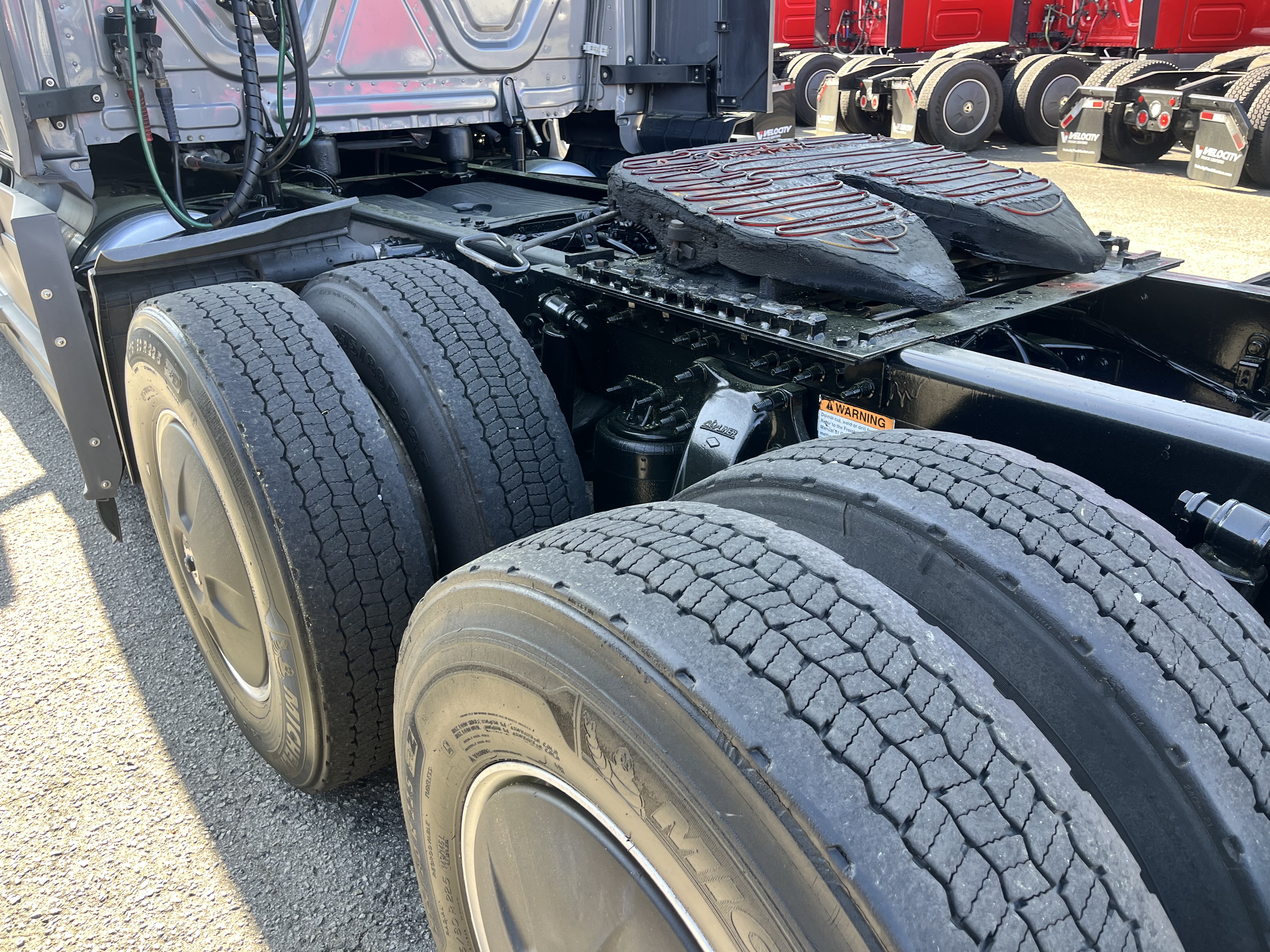 2021 FREIGHTLINER CASCADIA 126SLP - image 3