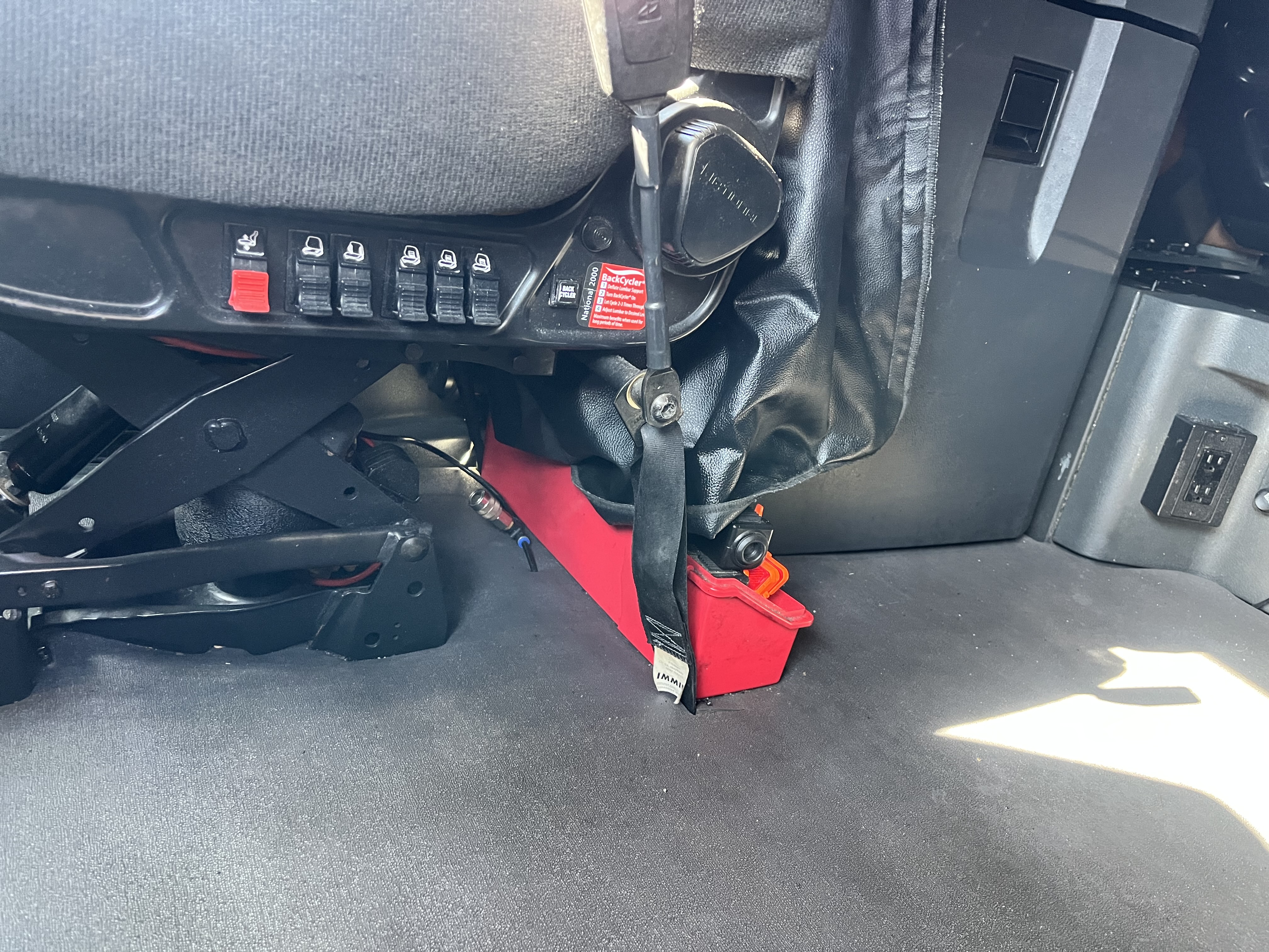 2021 FREIGHTLINER CASCADIA 126SLP - image 17