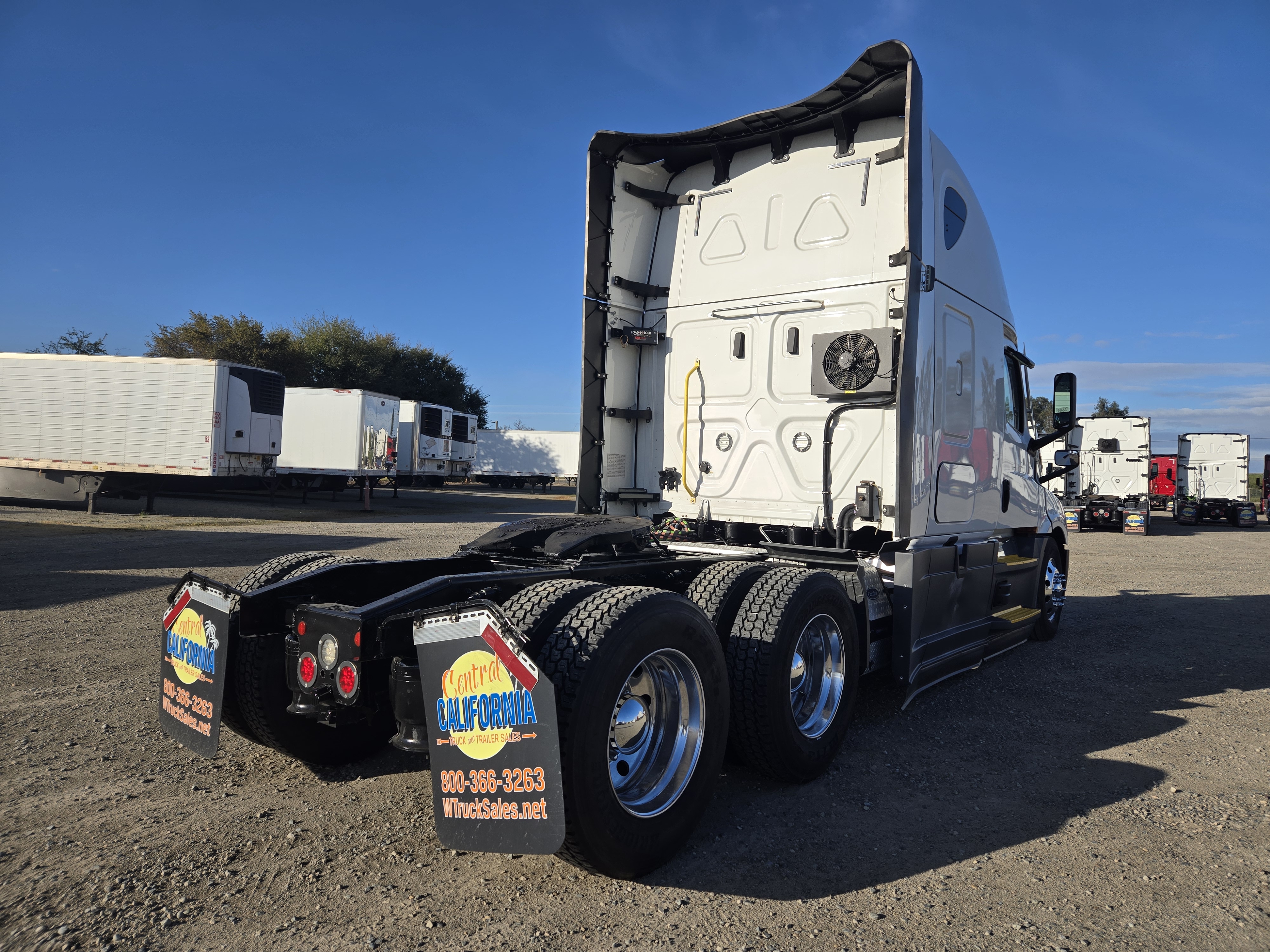 2021 FREIGHTLINER CASCADIA 126SLP - image 5