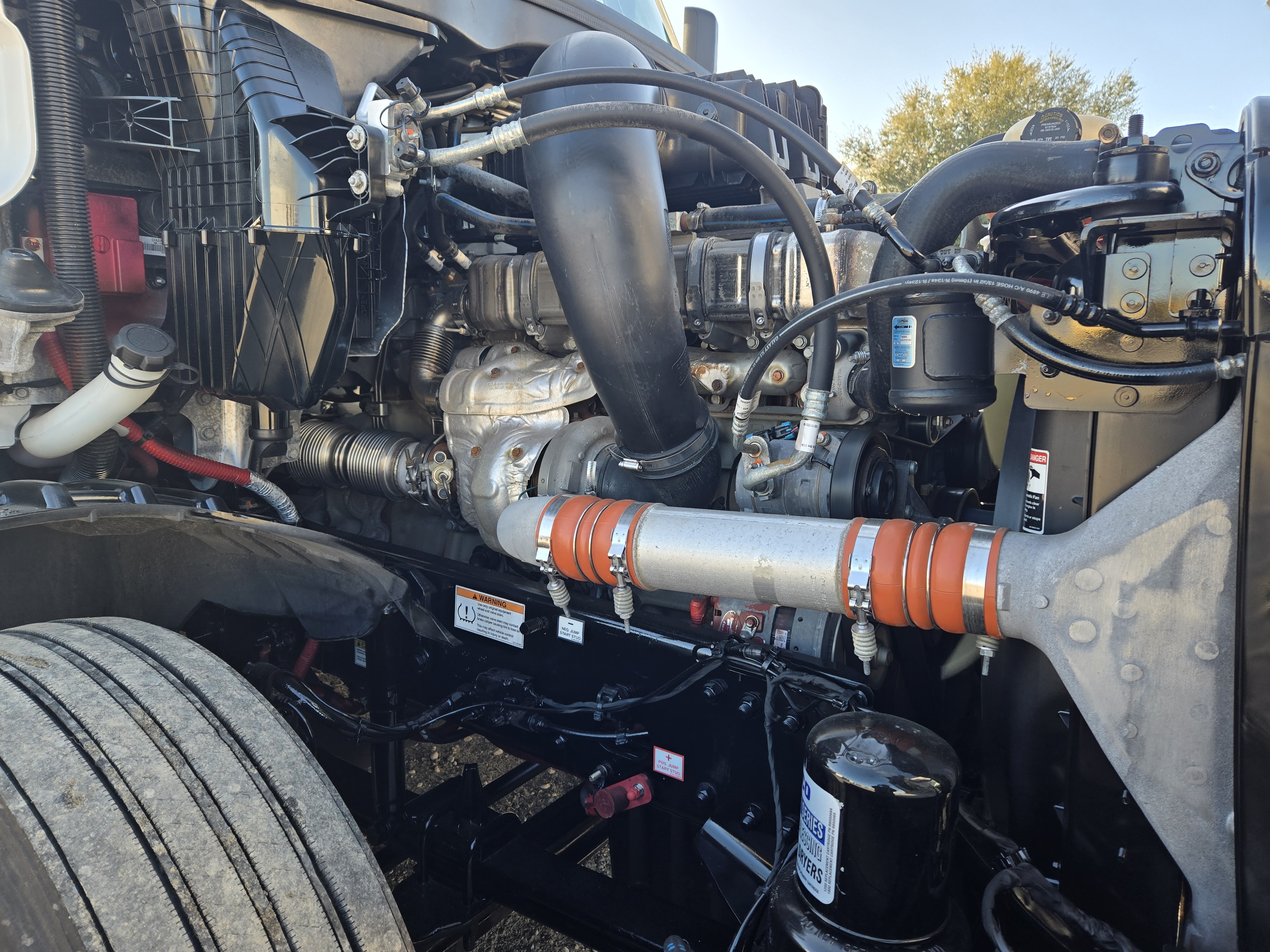 2021 FREIGHTLINER CASCADIA 126SLP - image 8