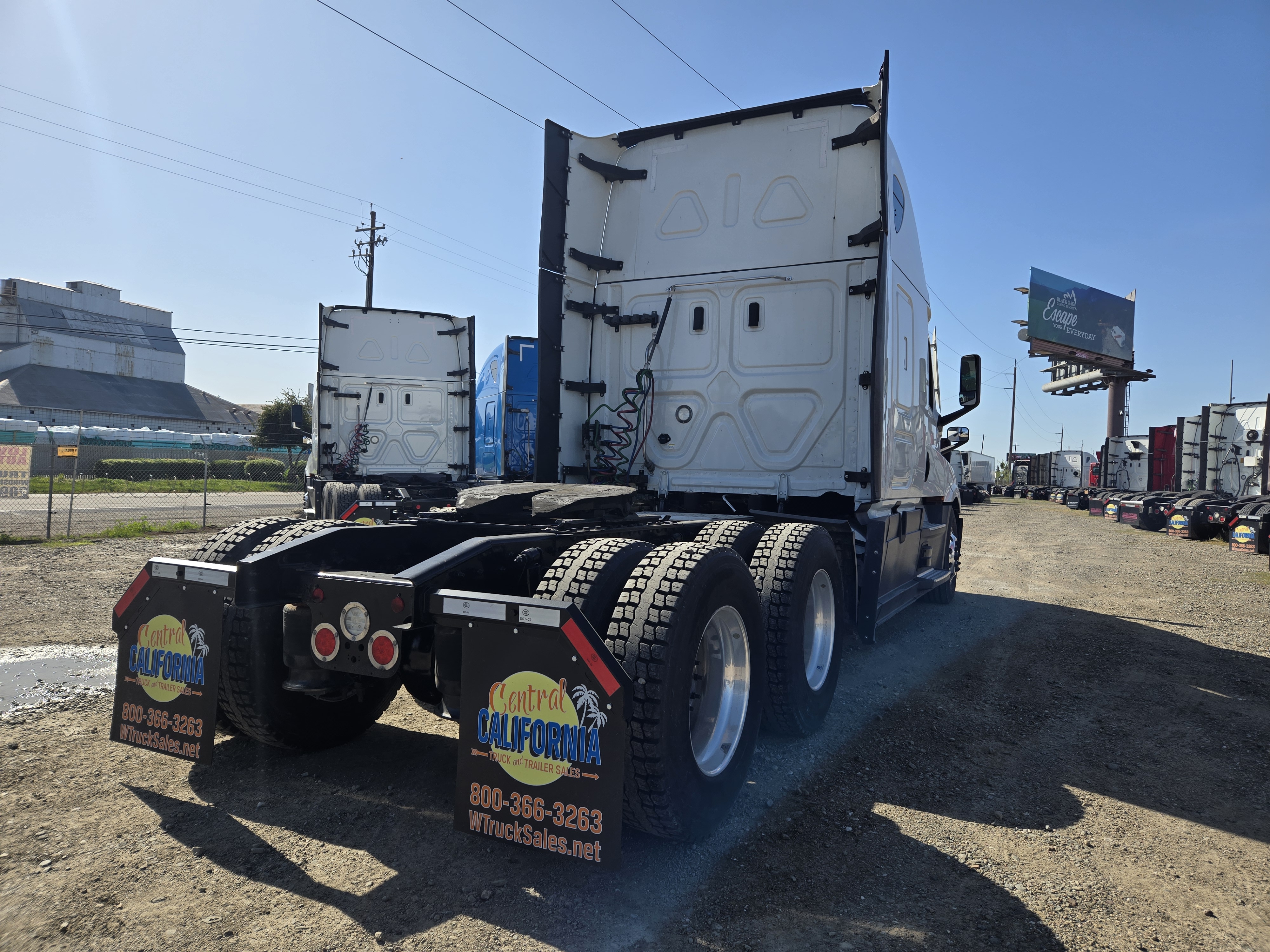 2022 FREIGHTLINER CASCADIA 126SLP - image 6
