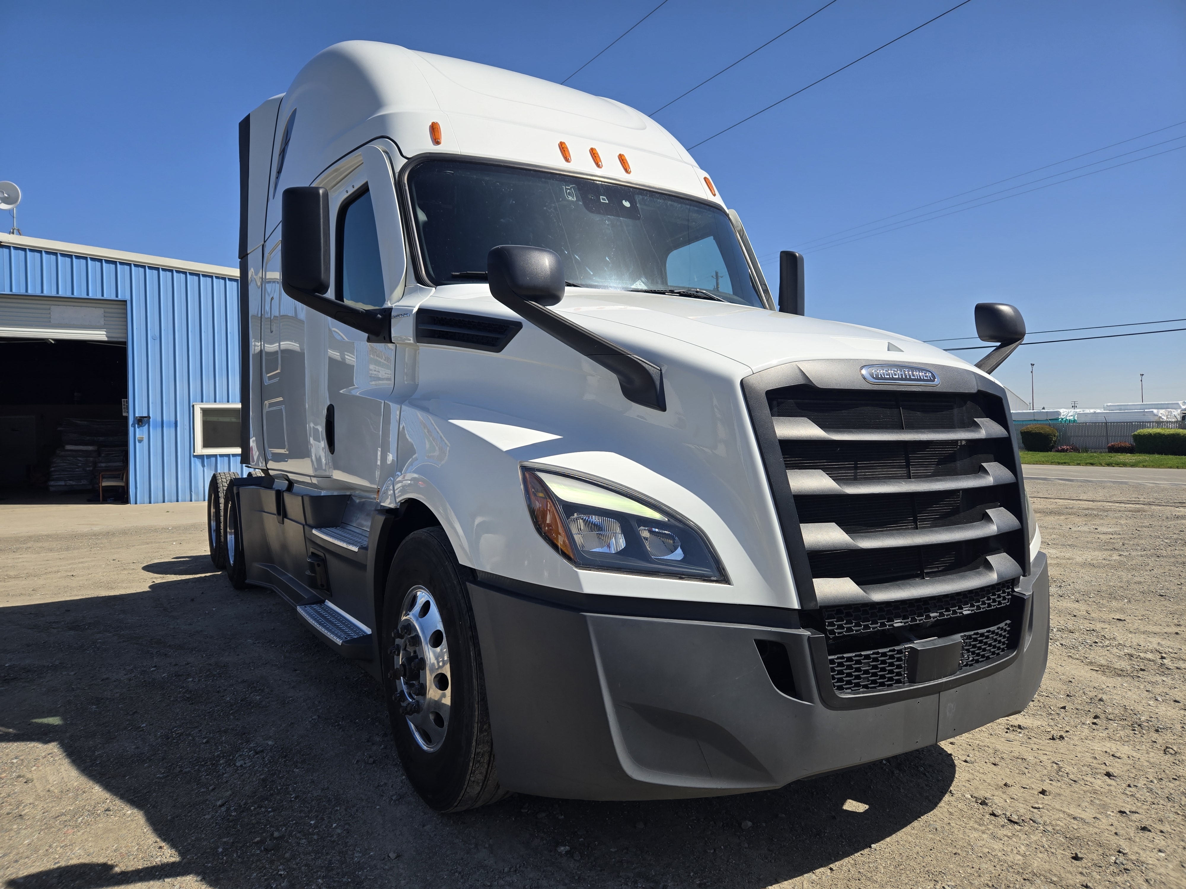 2023 FREIGHTLINER CASCADIA 126SLP - image 8