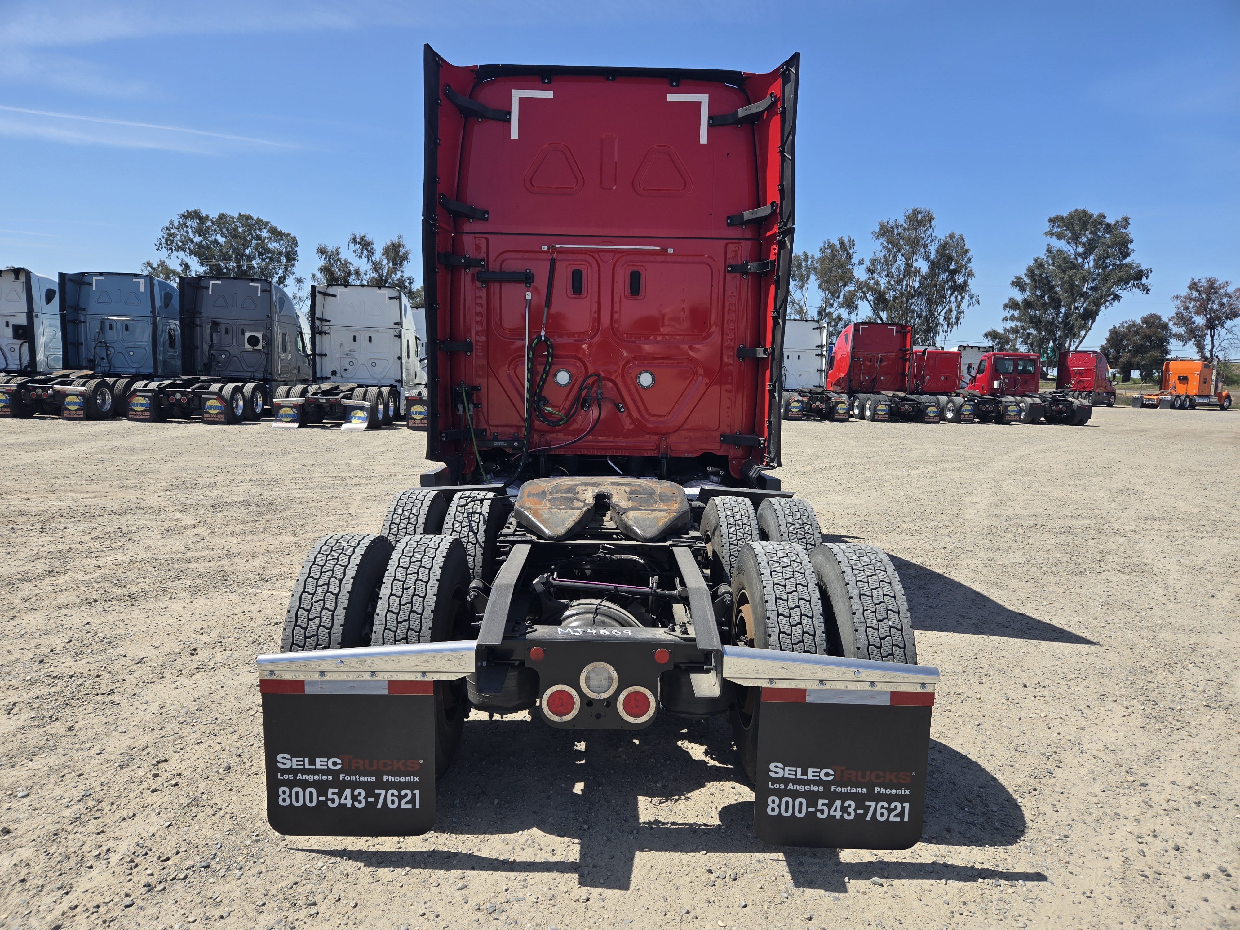 2021 FREIGHTLINER CASCADIA 126SLP - image 5