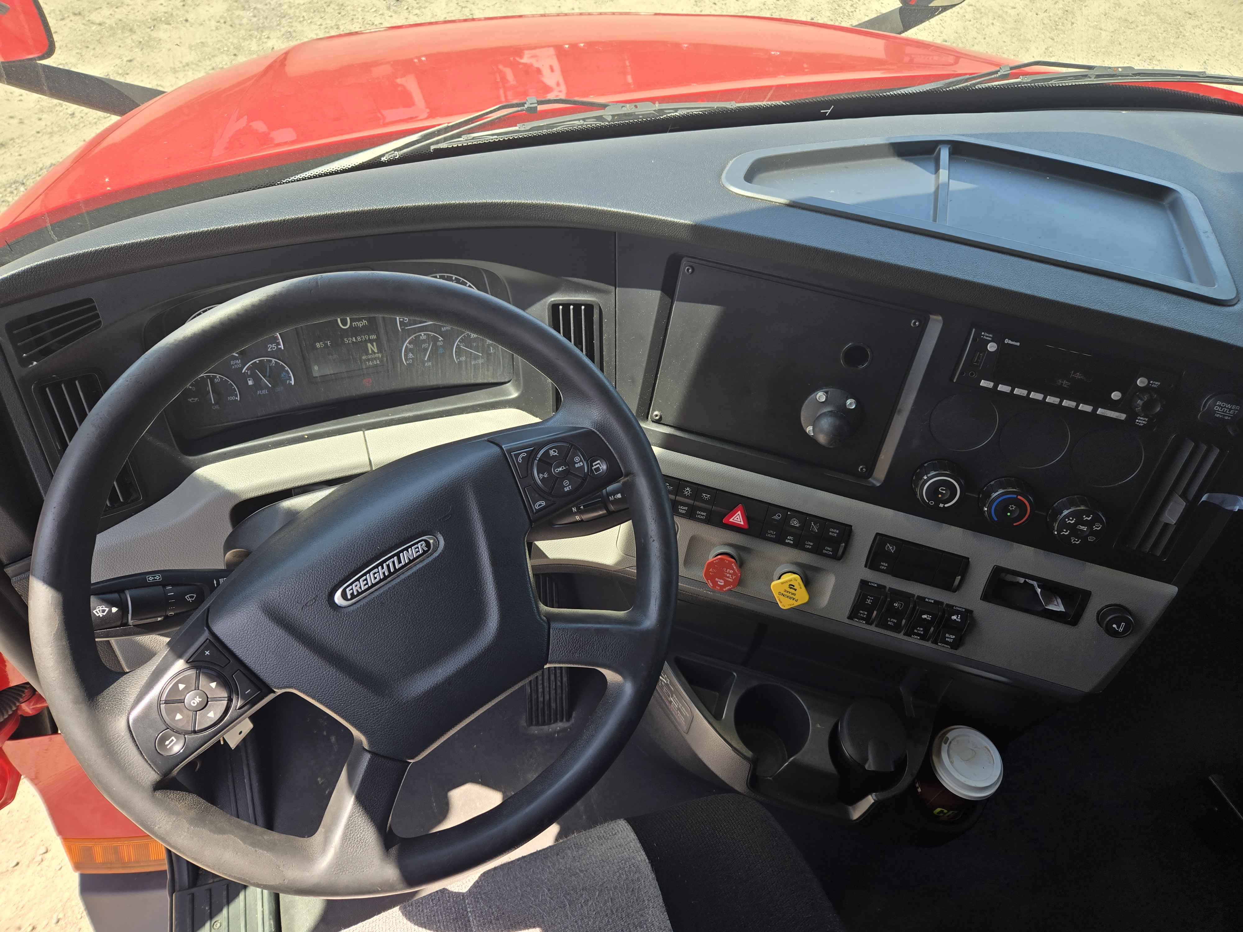 2021 FREIGHTLINER CASCADIA 126SLP - image 17