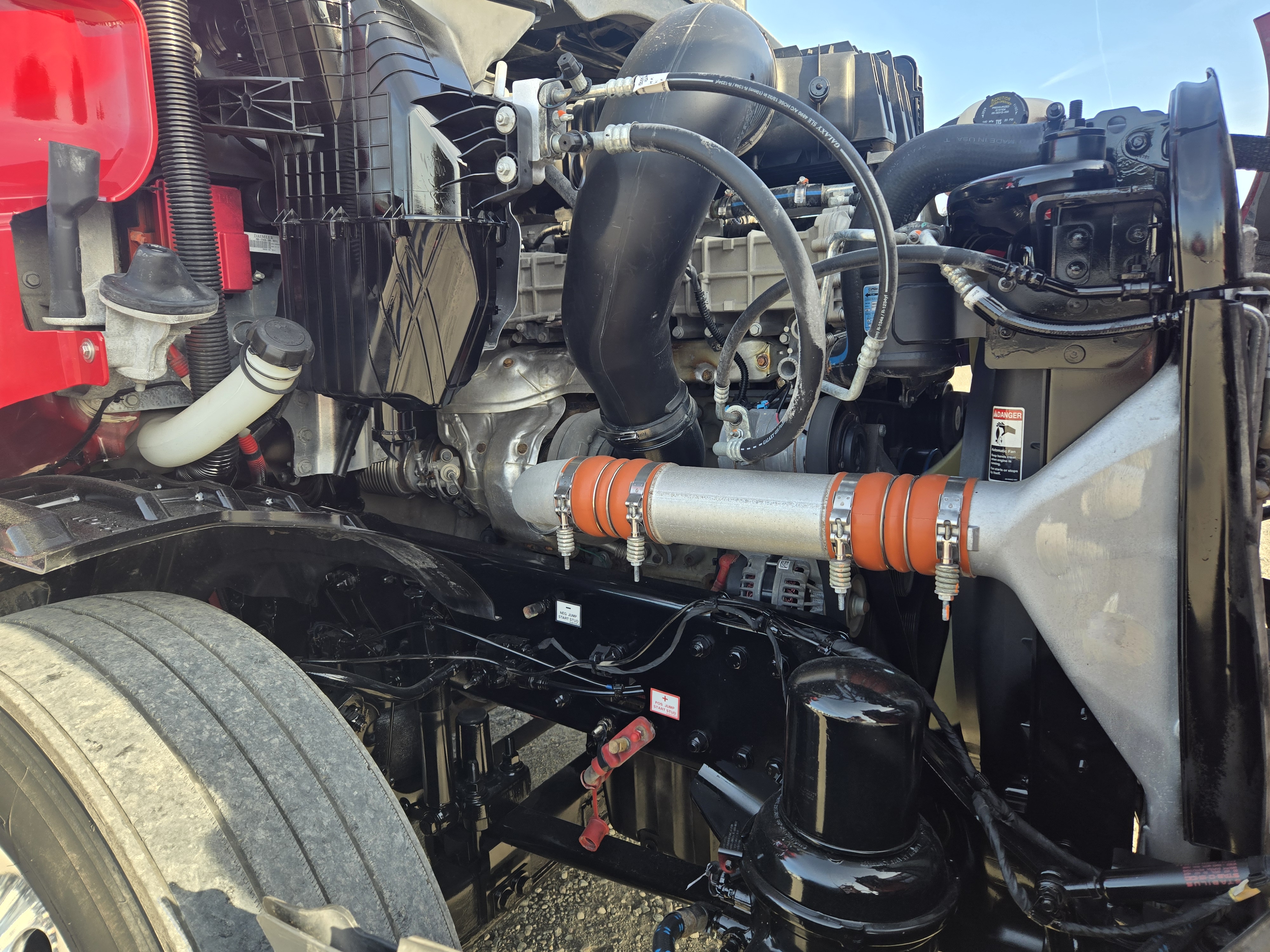 2021 FREIGHTLINER CASCADIA 116DC - image 9