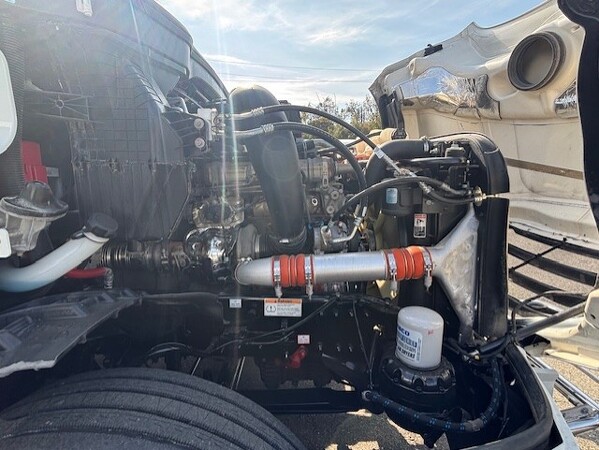 FREIGHTLINER CASCADIA 126SLP 2024