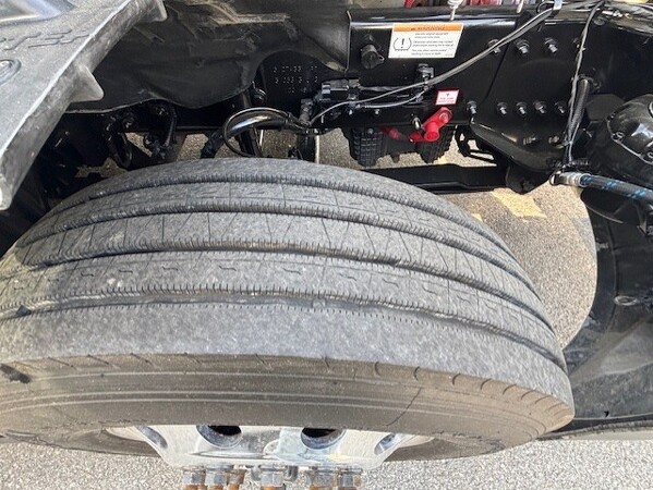 FREIGHTLINER CASCADIA 126SLP 2024