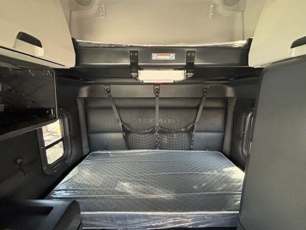 FREIGHTLINER CASCADIA 126SLP 2024