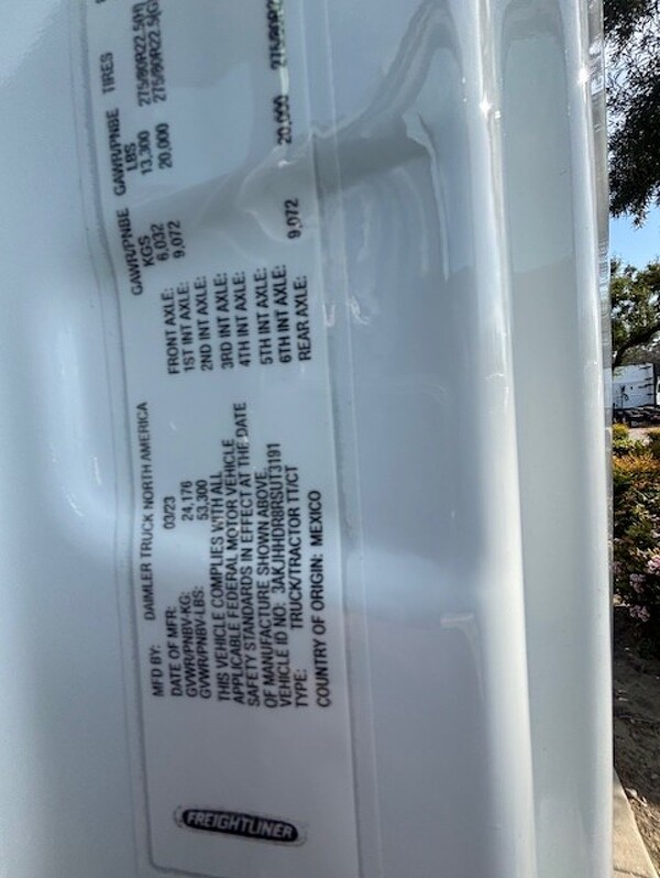 FREIGHTLINER CASCADIA 126SLP 2024