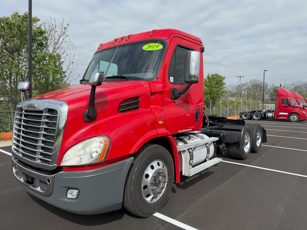 FREIGHTLINER CASCADIA 113DC 2019