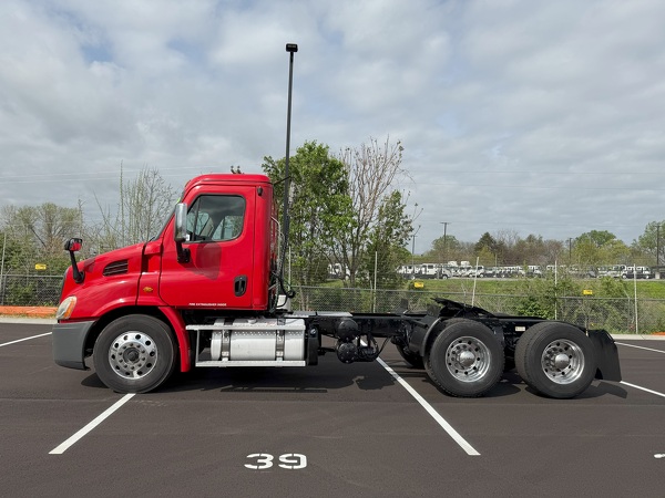 FREIGHTLINER CASCADIA 113DC 2019