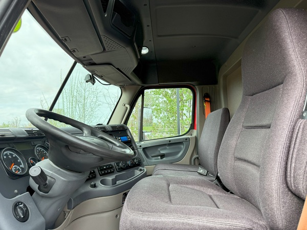 FREIGHTLINER CASCADIA 113DC 2019
