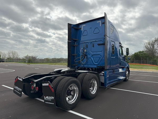 FREIGHTLINER CASCADIA 126SLP 2020