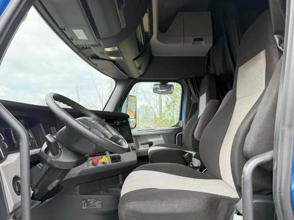 FREIGHTLINER CASCADIA 126SLP 2020