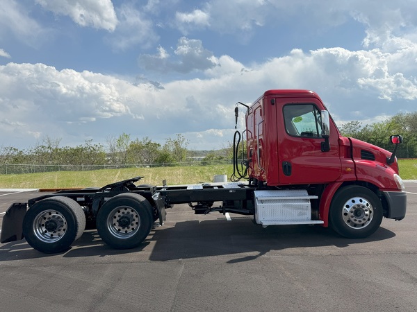 FREIGHTLINER CASCADIA 113DC 2019