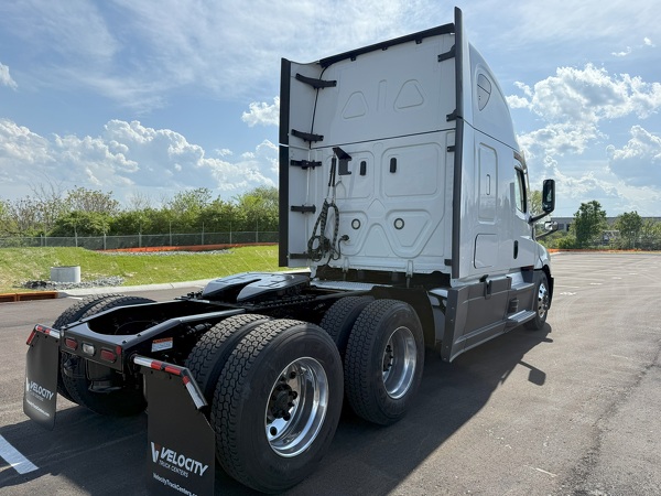 FREIGHTLINER CASCADIA 126SLP 2022