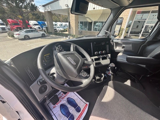 2021 FREIGHTLINER CASCADIA 126SLP - image 17