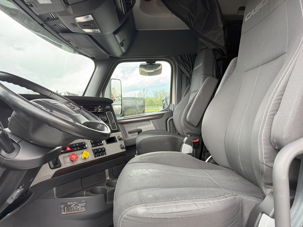 FREIGHTLINER CASCADIA 126SLP 2021