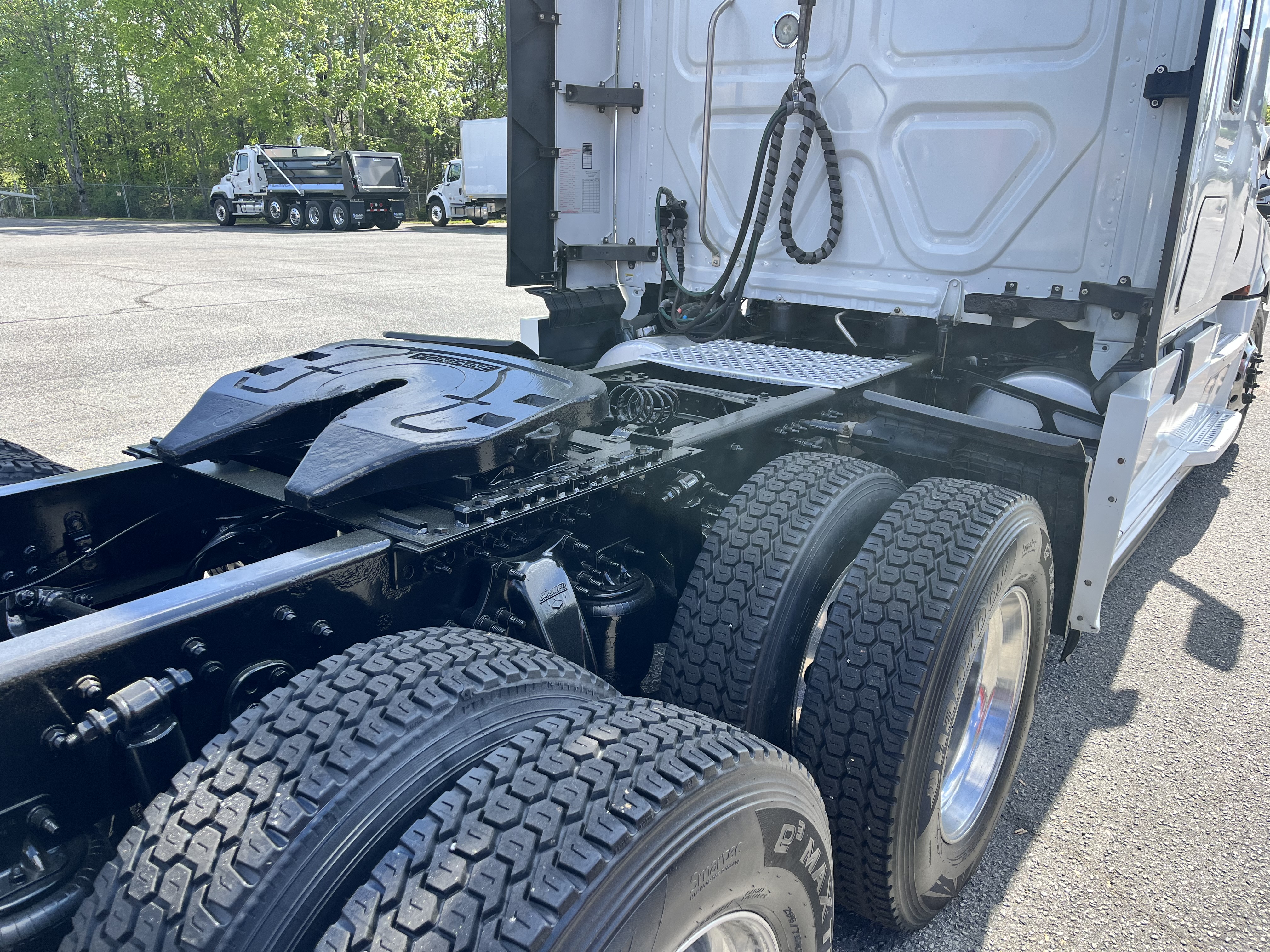 2019 FREIGHTLINER CASCADIA 126SLP - image 5