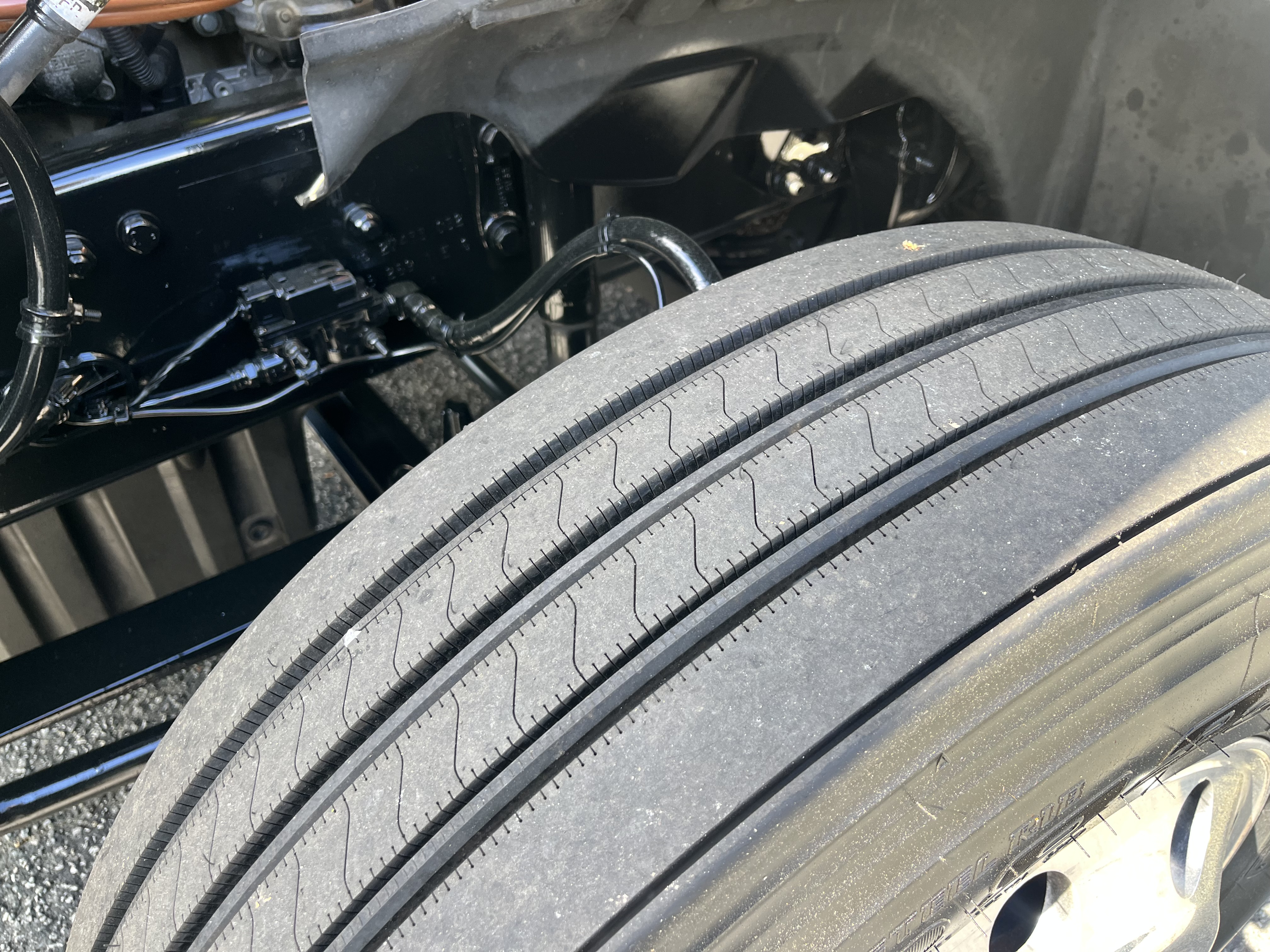 2019 FREIGHTLINER CASCADIA 126SLP - image 10