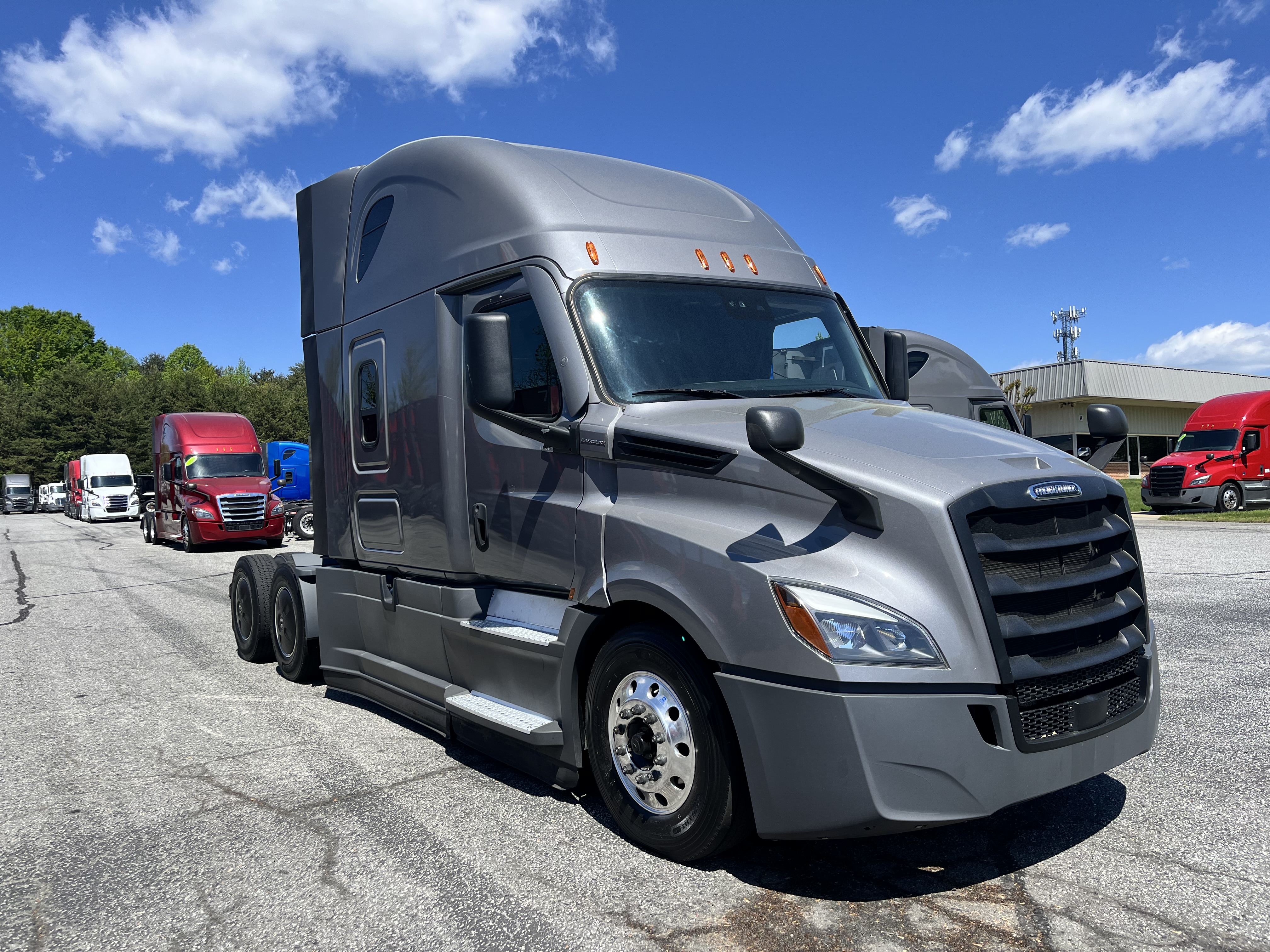2021 FREIGHTLINER CASCADIA 126SLP - image 7