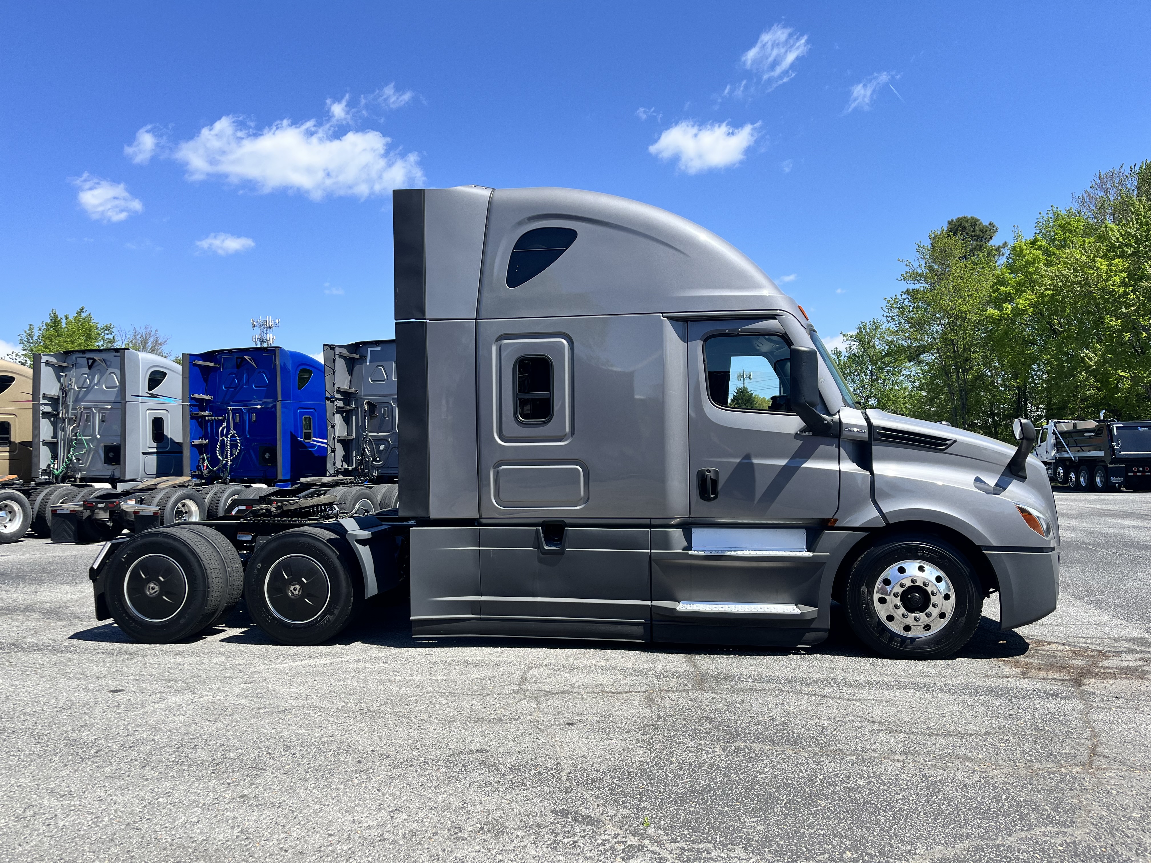 2021 FREIGHTLINER CASCADIA 126SLP - image 6