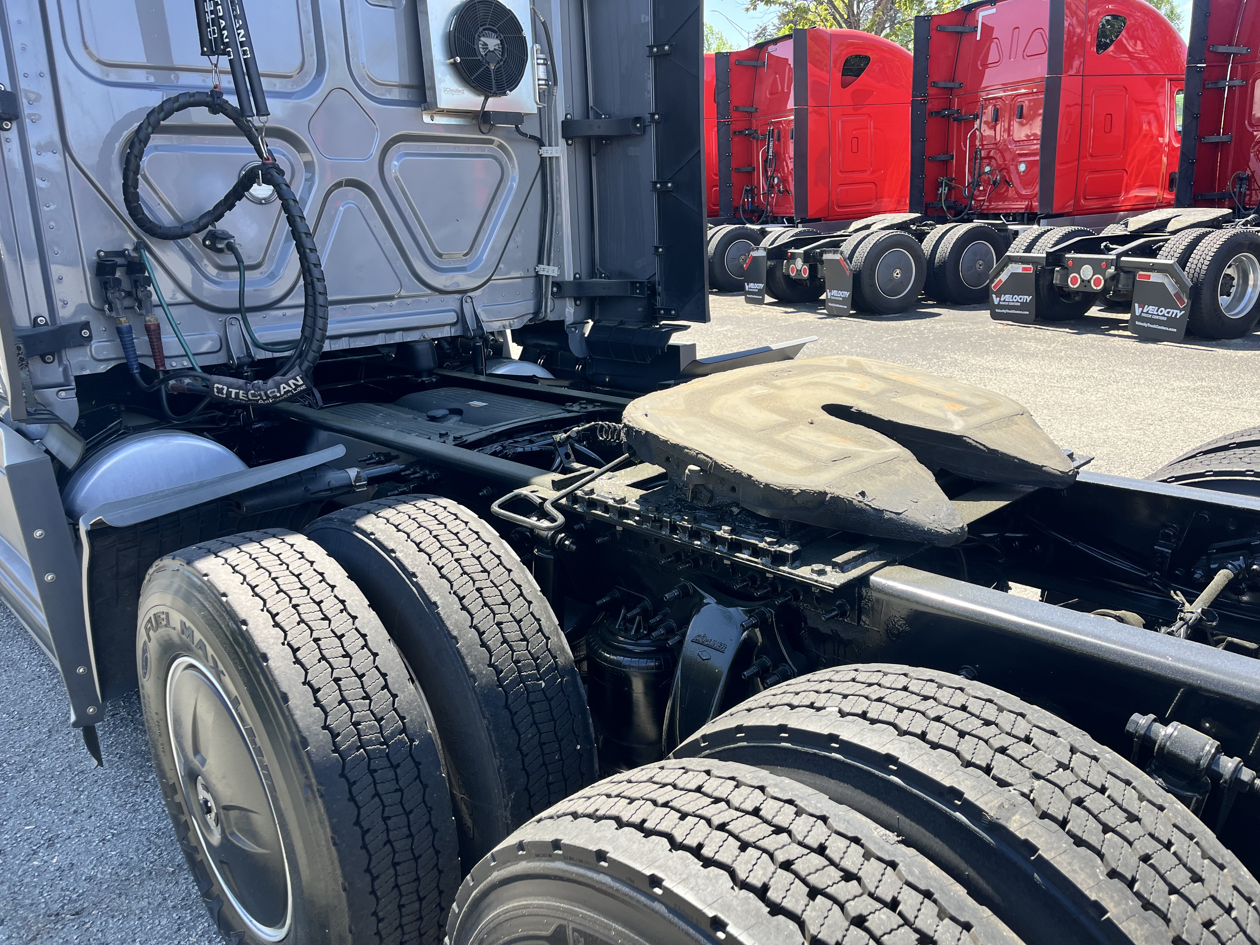 2021 FREIGHTLINER CASCADIA 126SLP - image 3