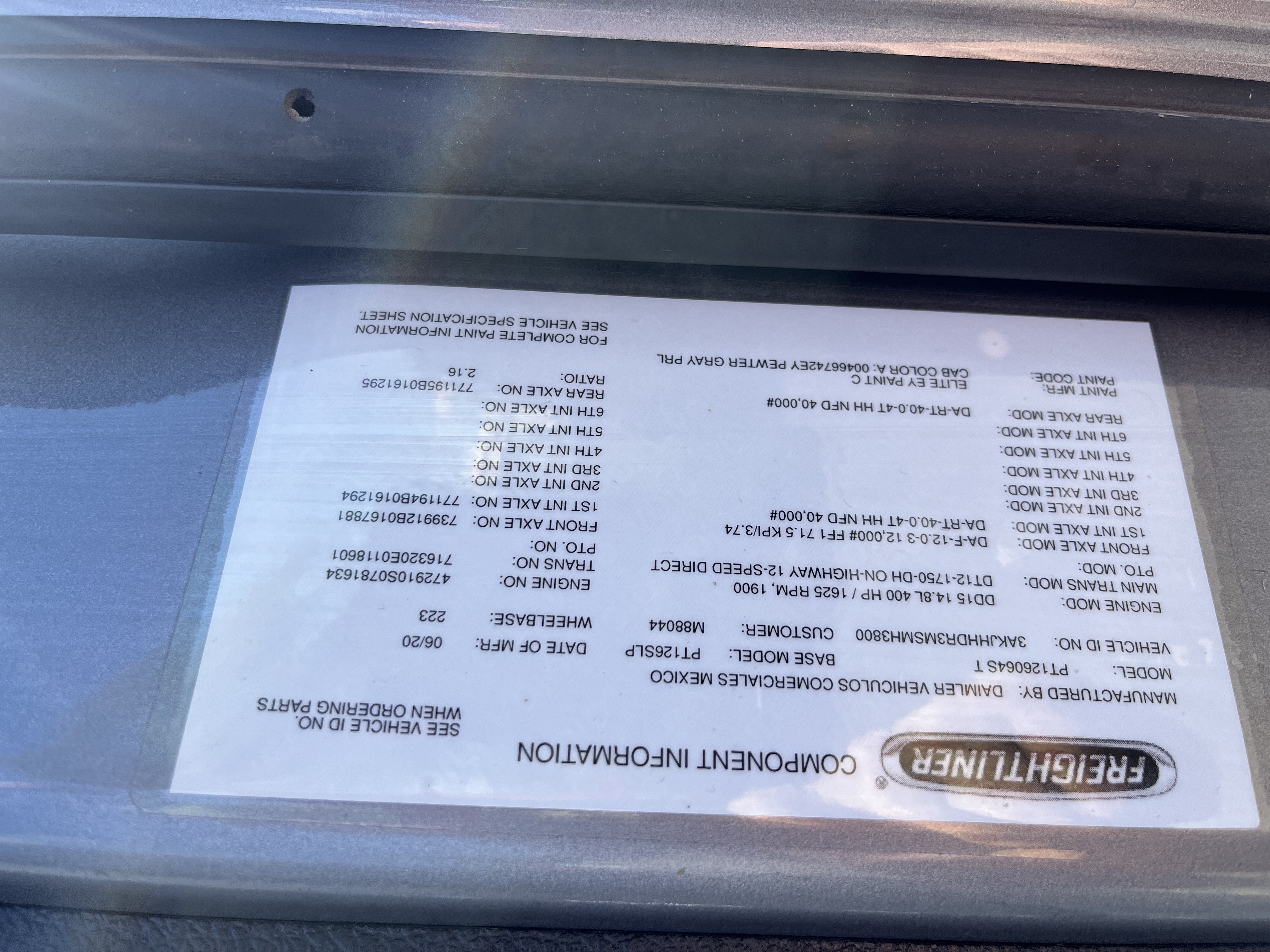 2021 FREIGHTLINER CASCADIA 126SLP - image 10