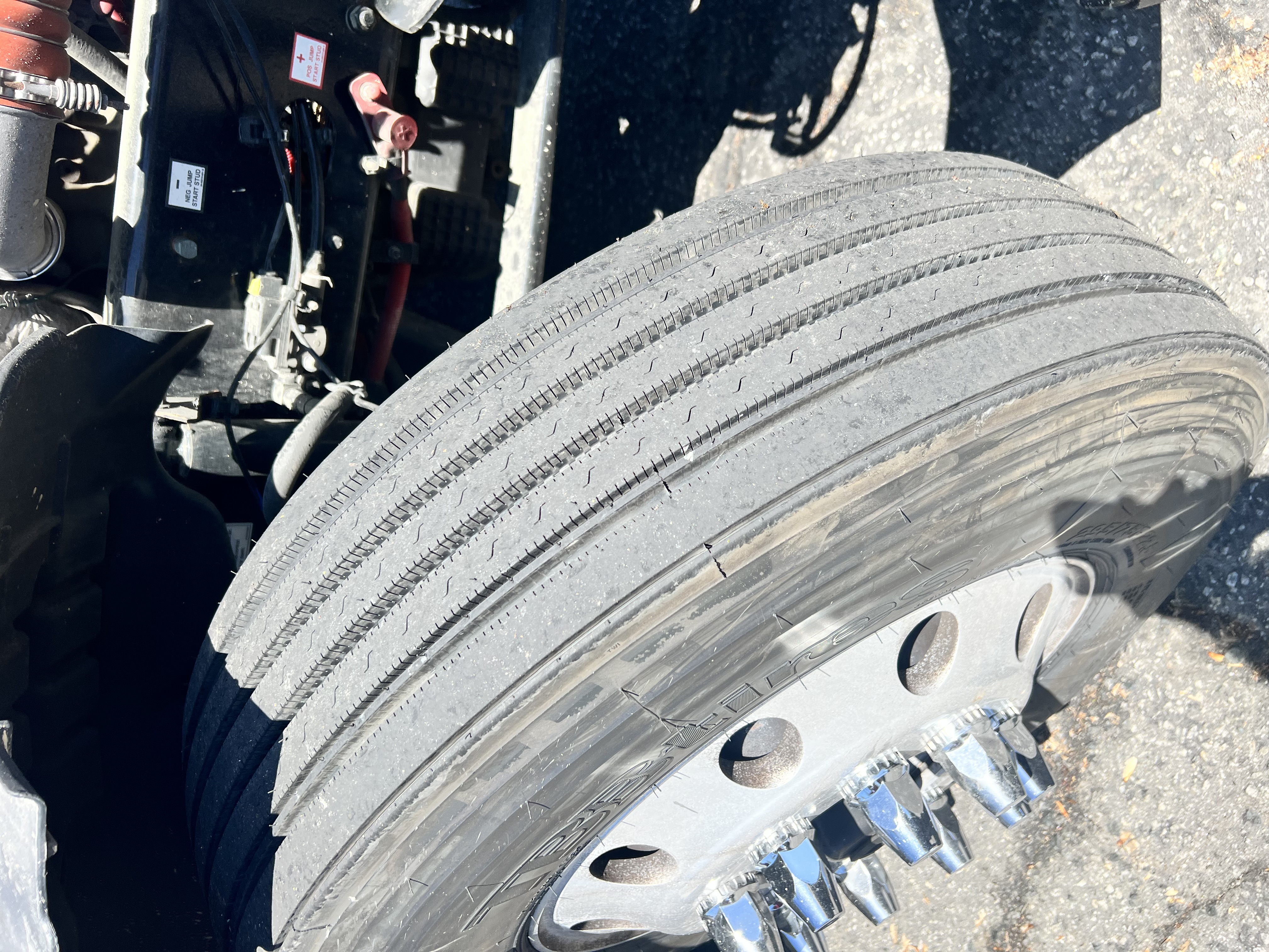 2021 FREIGHTLINER CASCADIA 126SLP - image 11