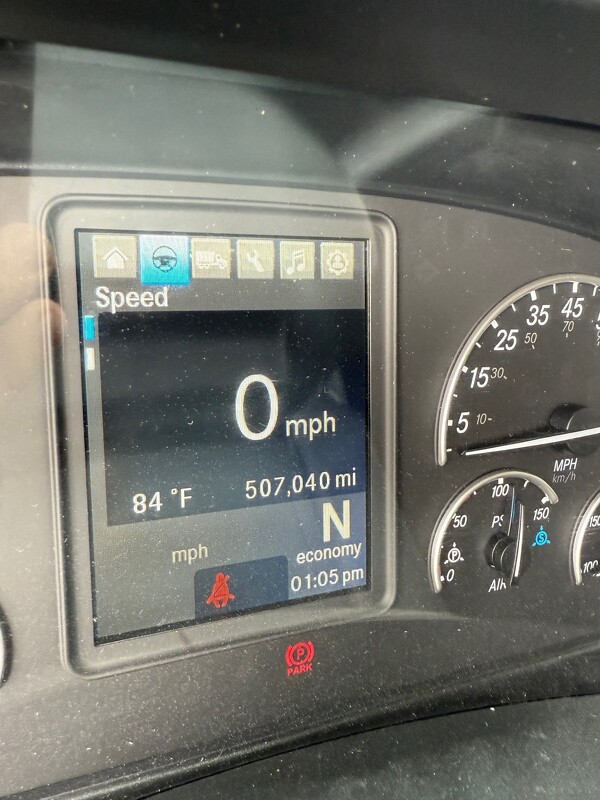 FREIGHTLINER CASCADIA 126SLP 2020