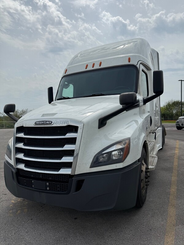 FREIGHTLINER CASCADIA 126SLP 2020