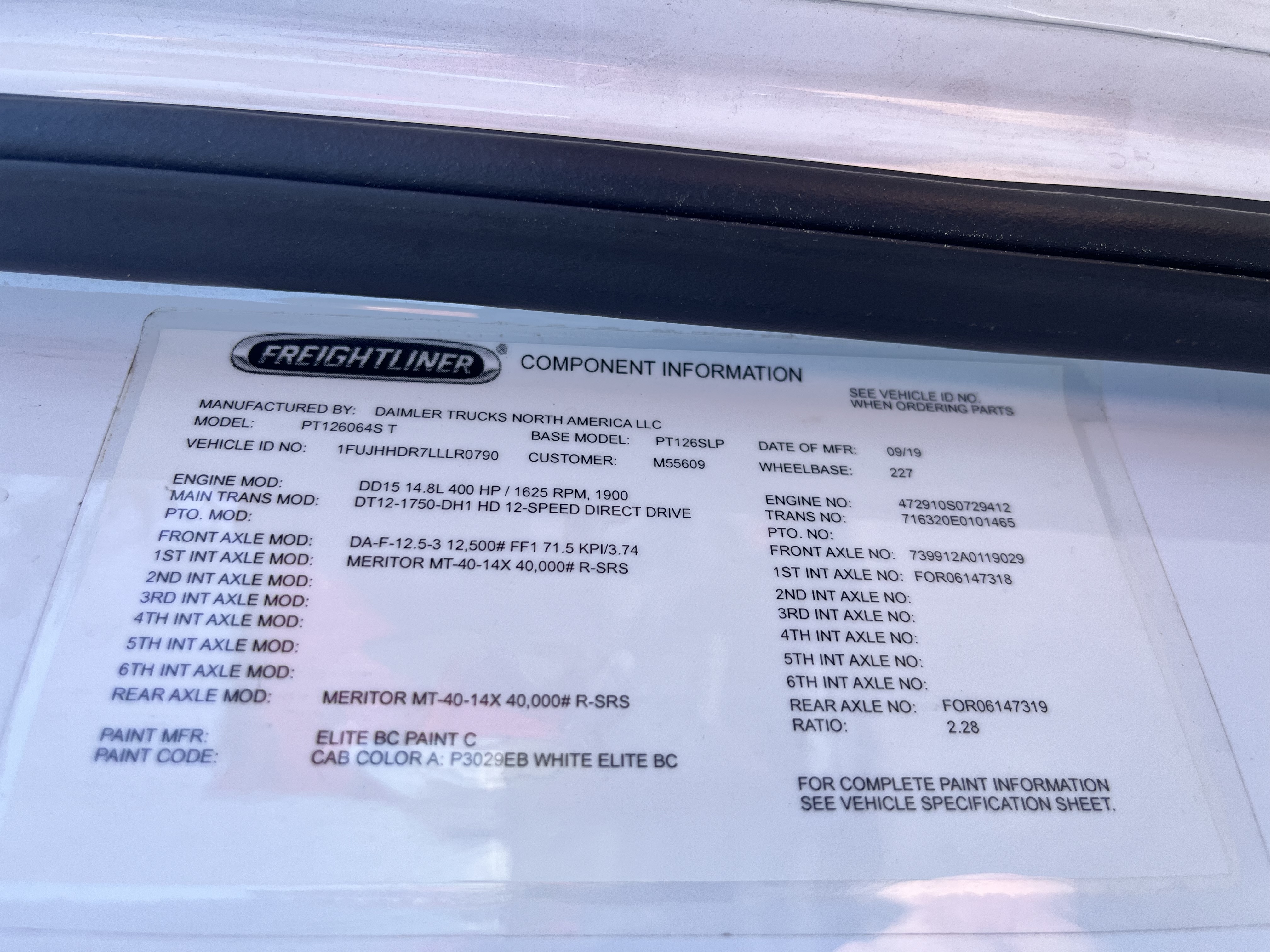 2020 FREIGHTLINER CASCADIA 126SLP - image 21