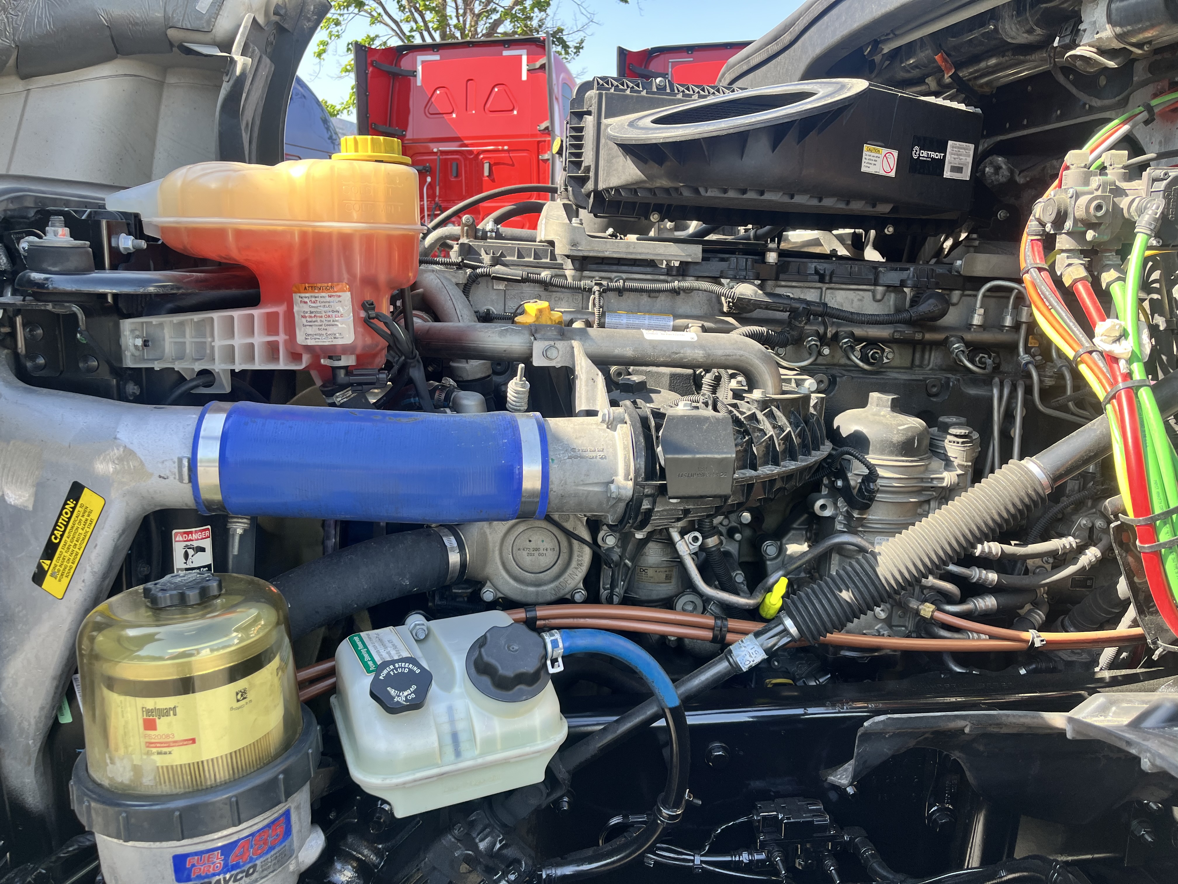 2020 FREIGHTLINER CASCADIA 126SLP - image 11