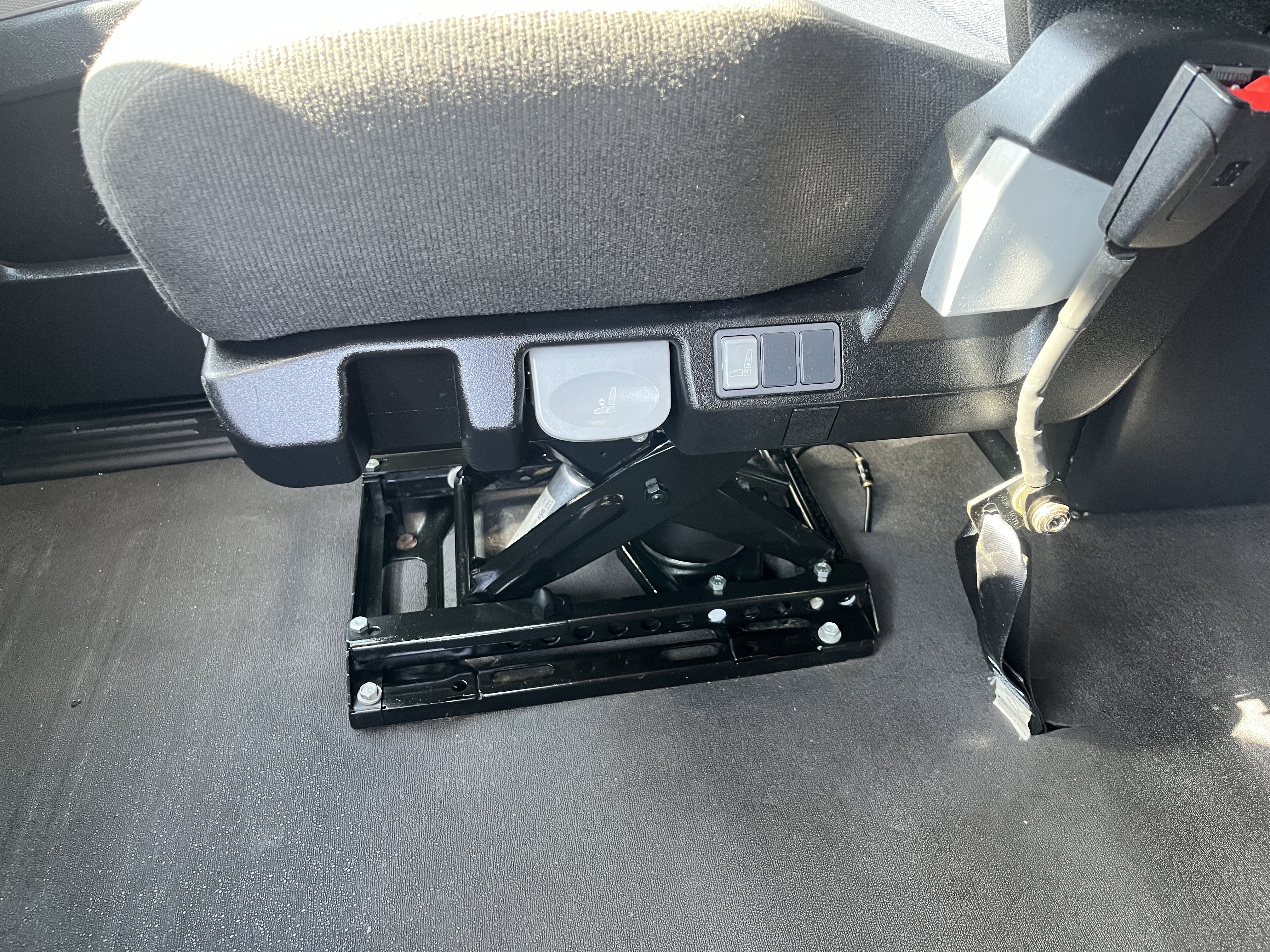 2020 FREIGHTLINER CASCADIA 126SLP - image 17