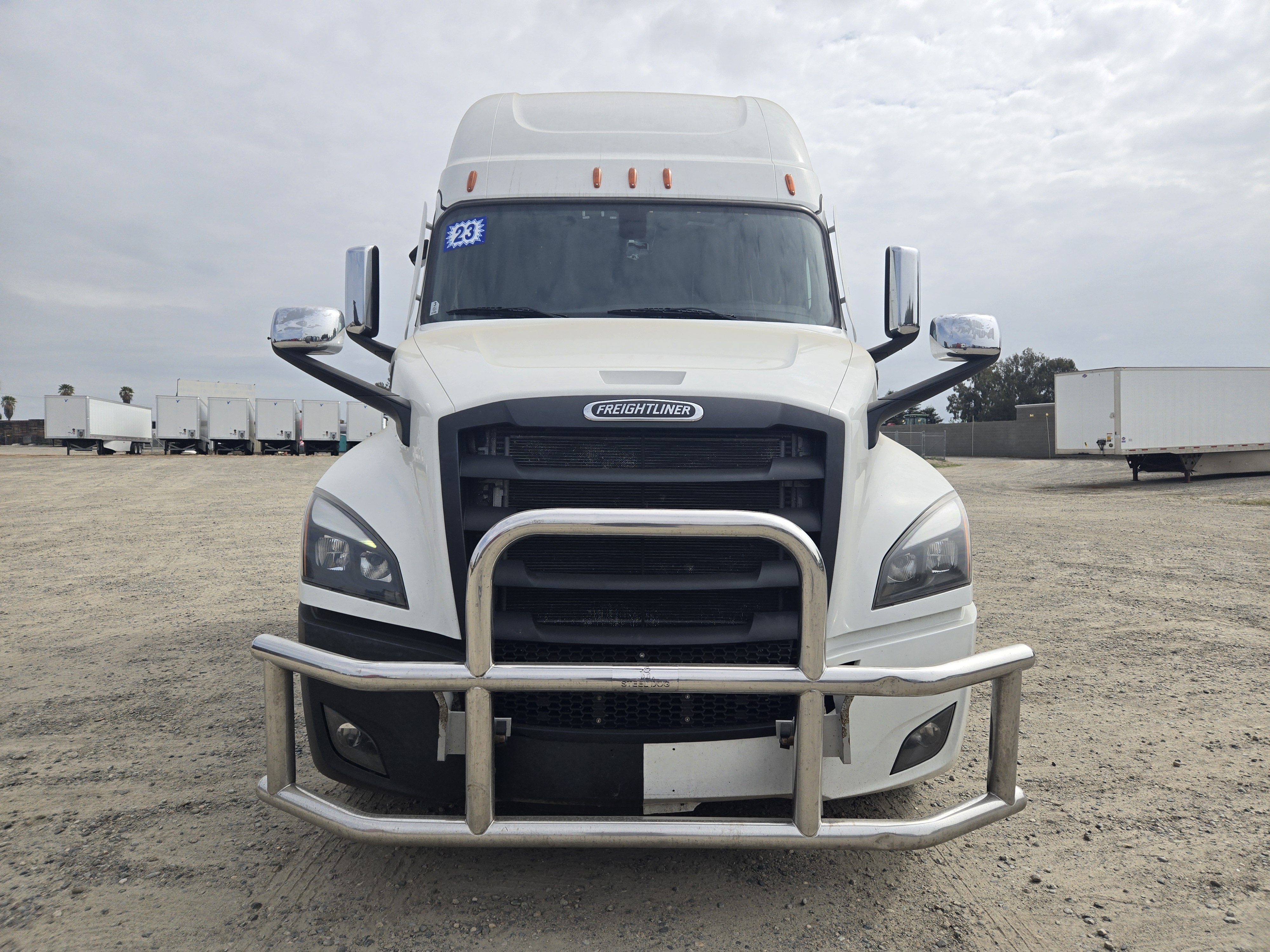 2023 FREIGHTLINER CASCADIA 126SLP - image 2