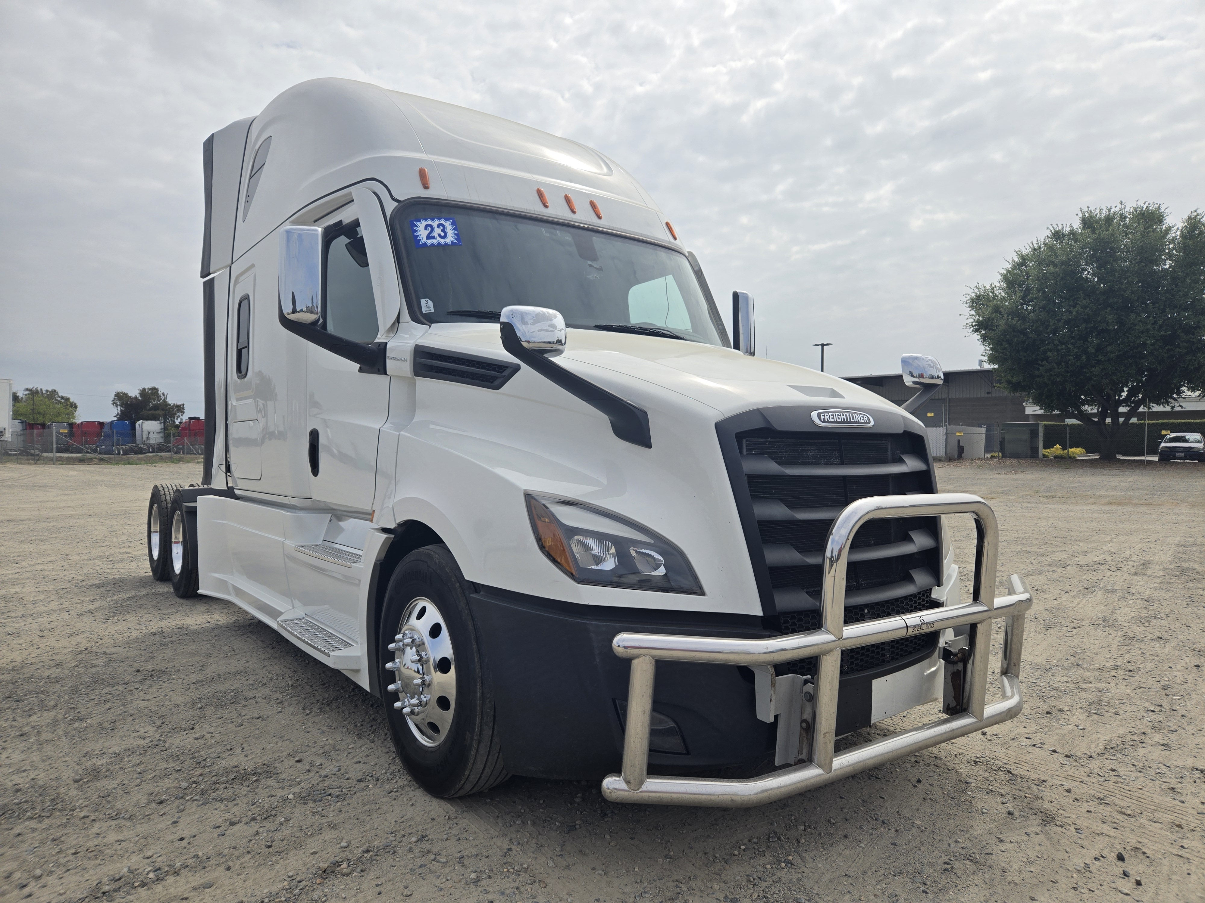 2023 FREIGHTLINER CASCADIA 126SLP - image 8